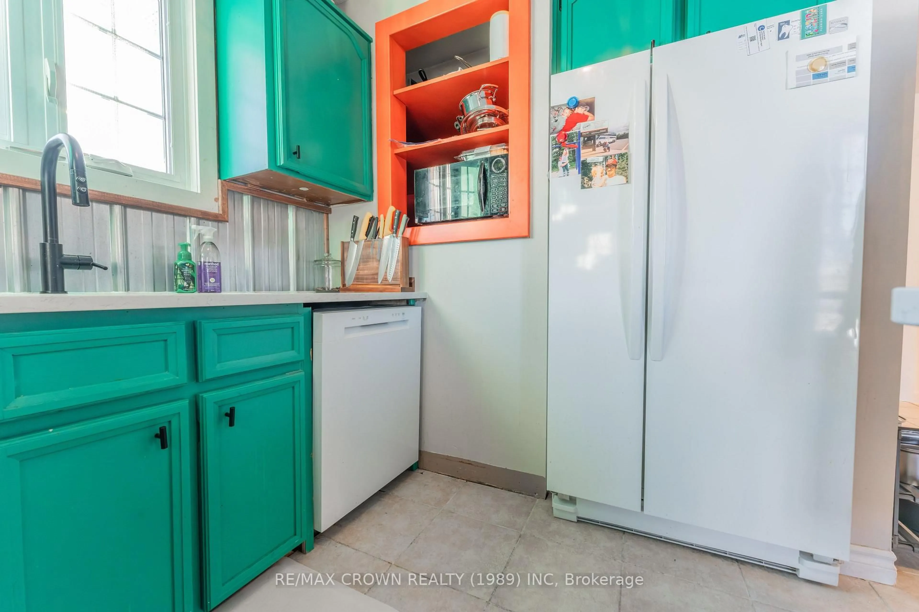 Standard kitchen, ceramic/tile floor for 17 Champlain Cres, Kapuskasing Ontario P5N 3A8