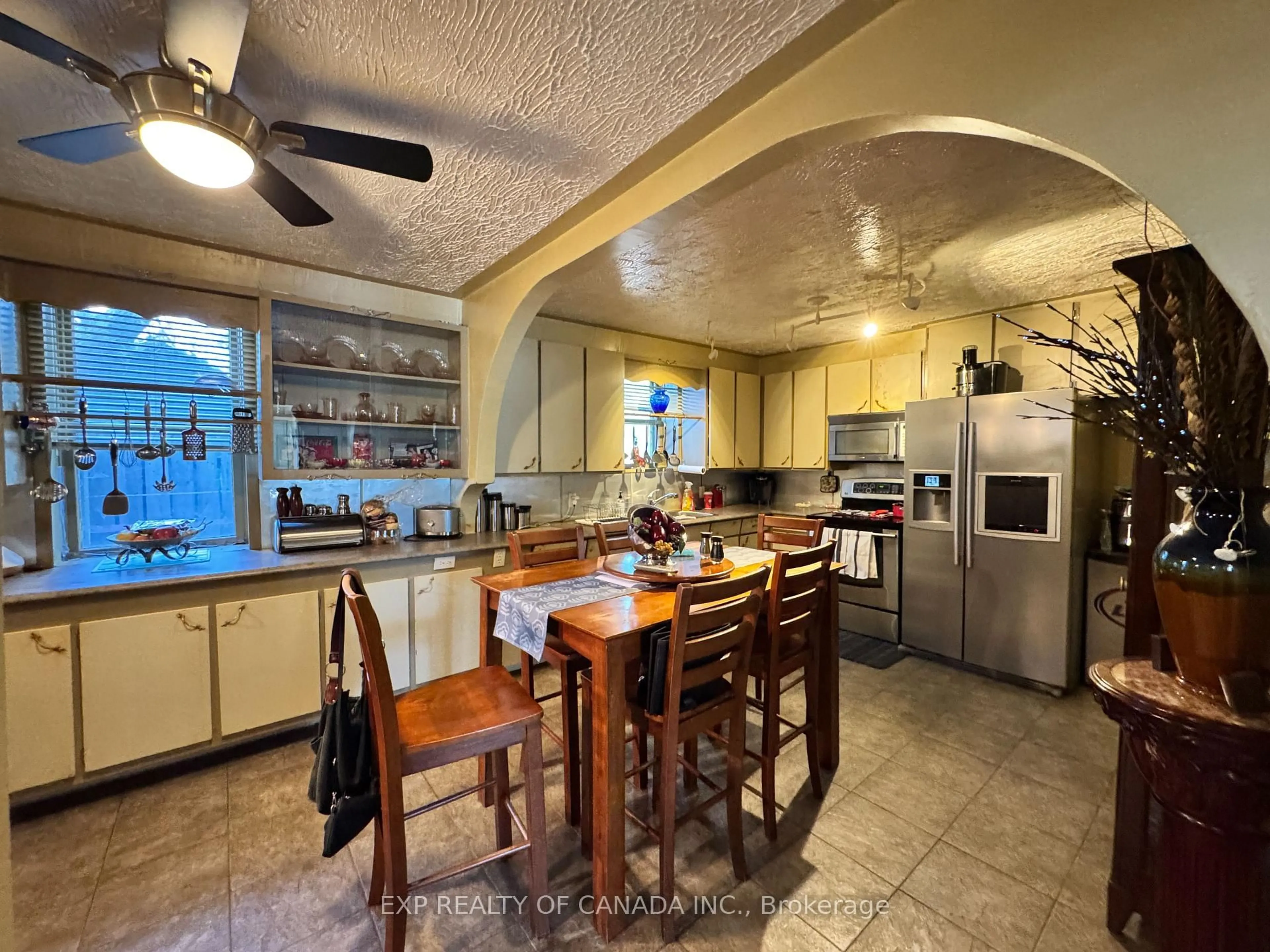 Open concept kitchen, ceramic/tile floor for 108 Toke St, Timmins Ontario P4N 6T9