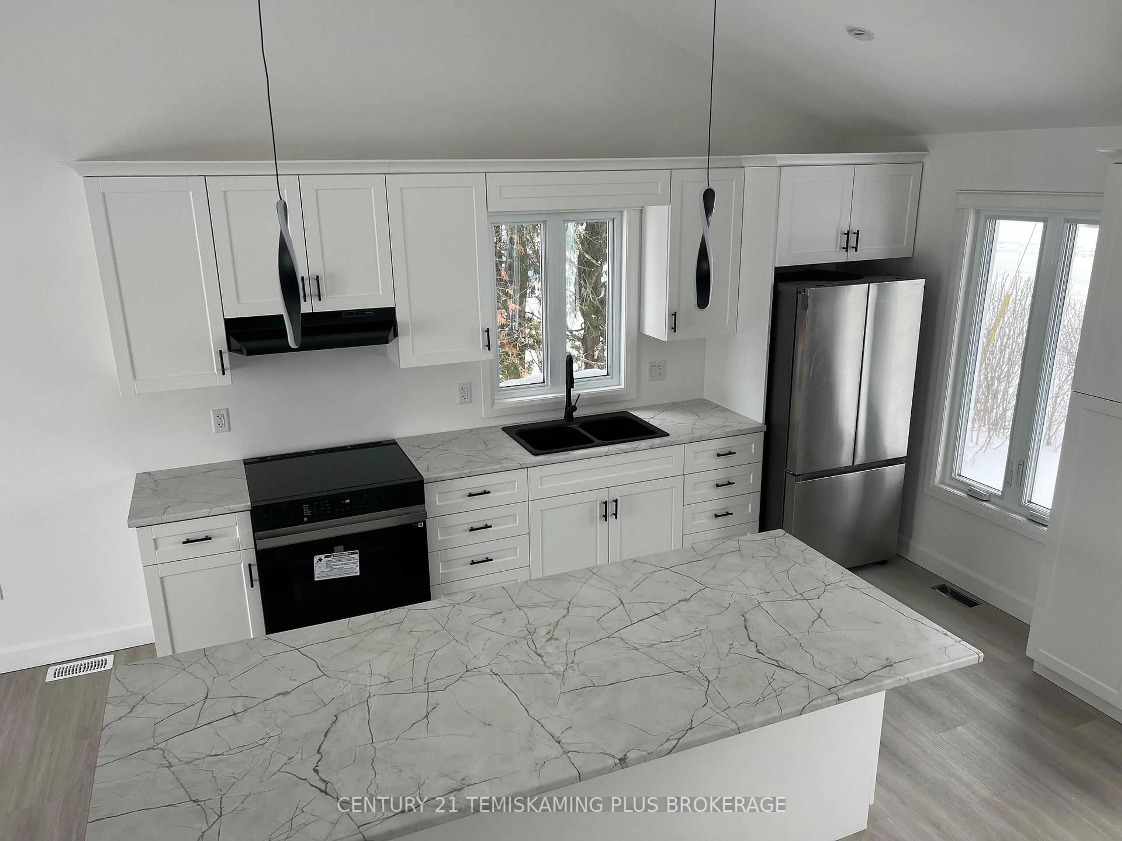 Open concept kitchen, ceramic/tile floor for 40 Tenth Ave, Armstrong Ontario P0J 1E0