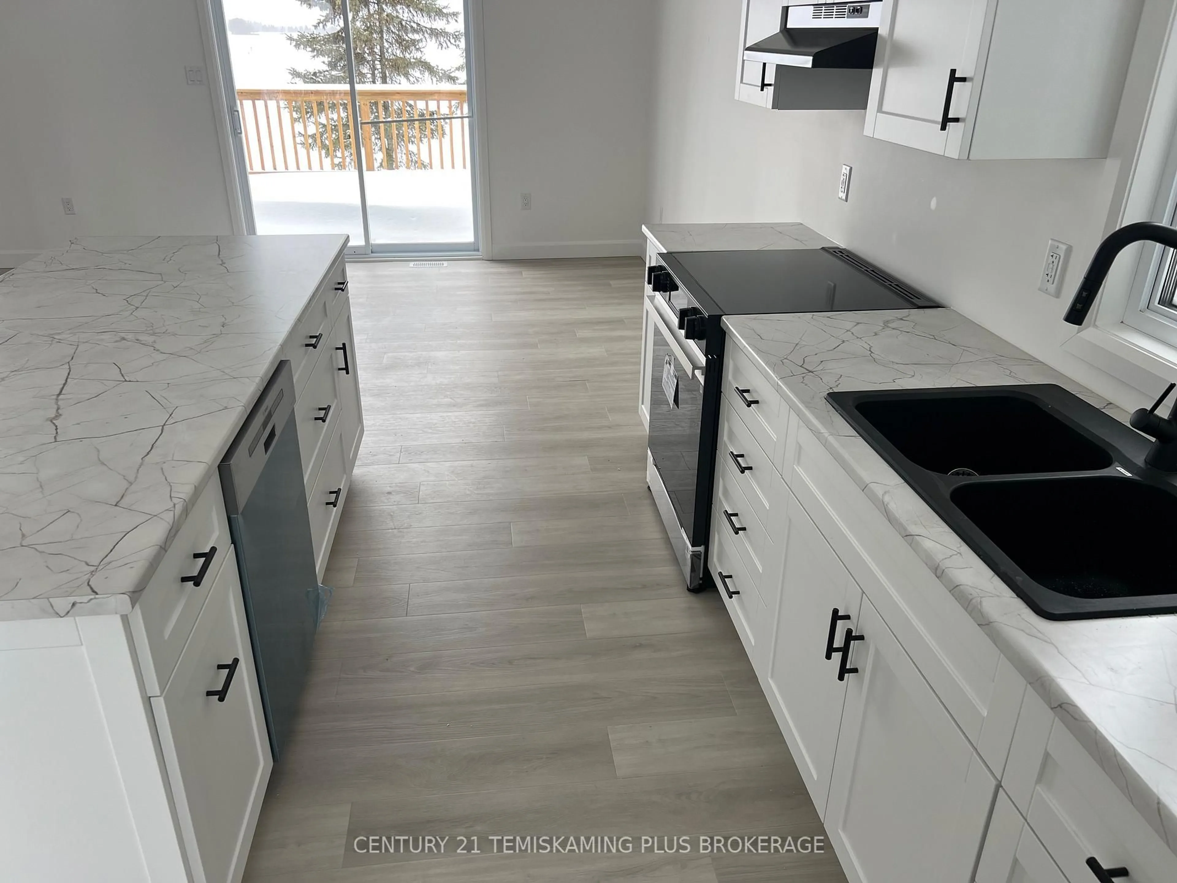 Open concept kitchen, ceramic/tile floor for 40 Tenth Ave, Armstrong Ontario P0J 1E0