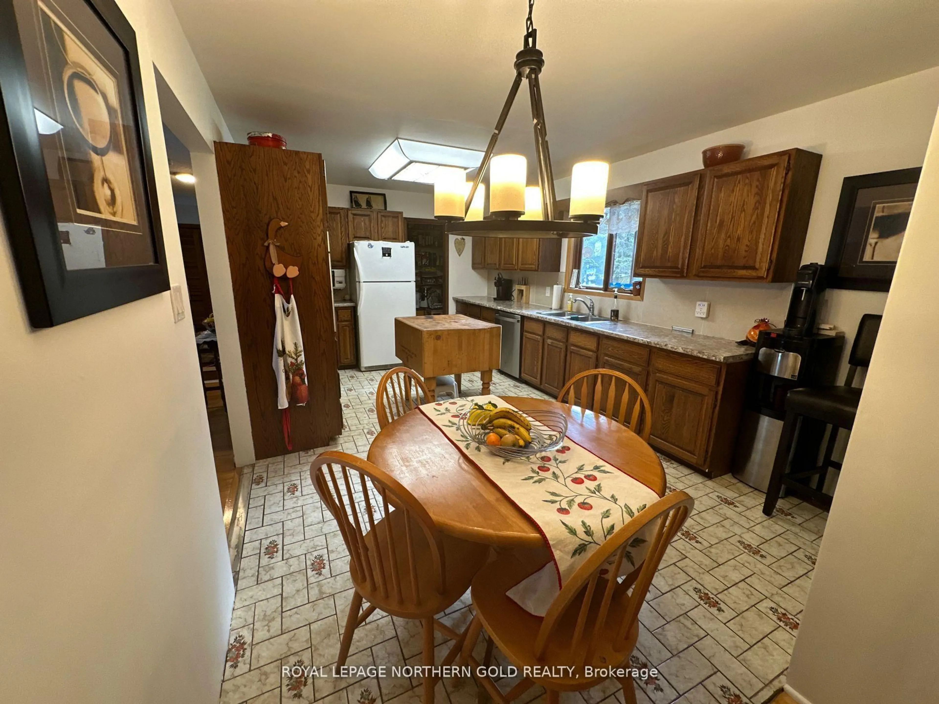 Standard kitchen, ceramic/tile floor for 290 Grenfell Rd, Kirkland Lake Ontario P0K 1T0