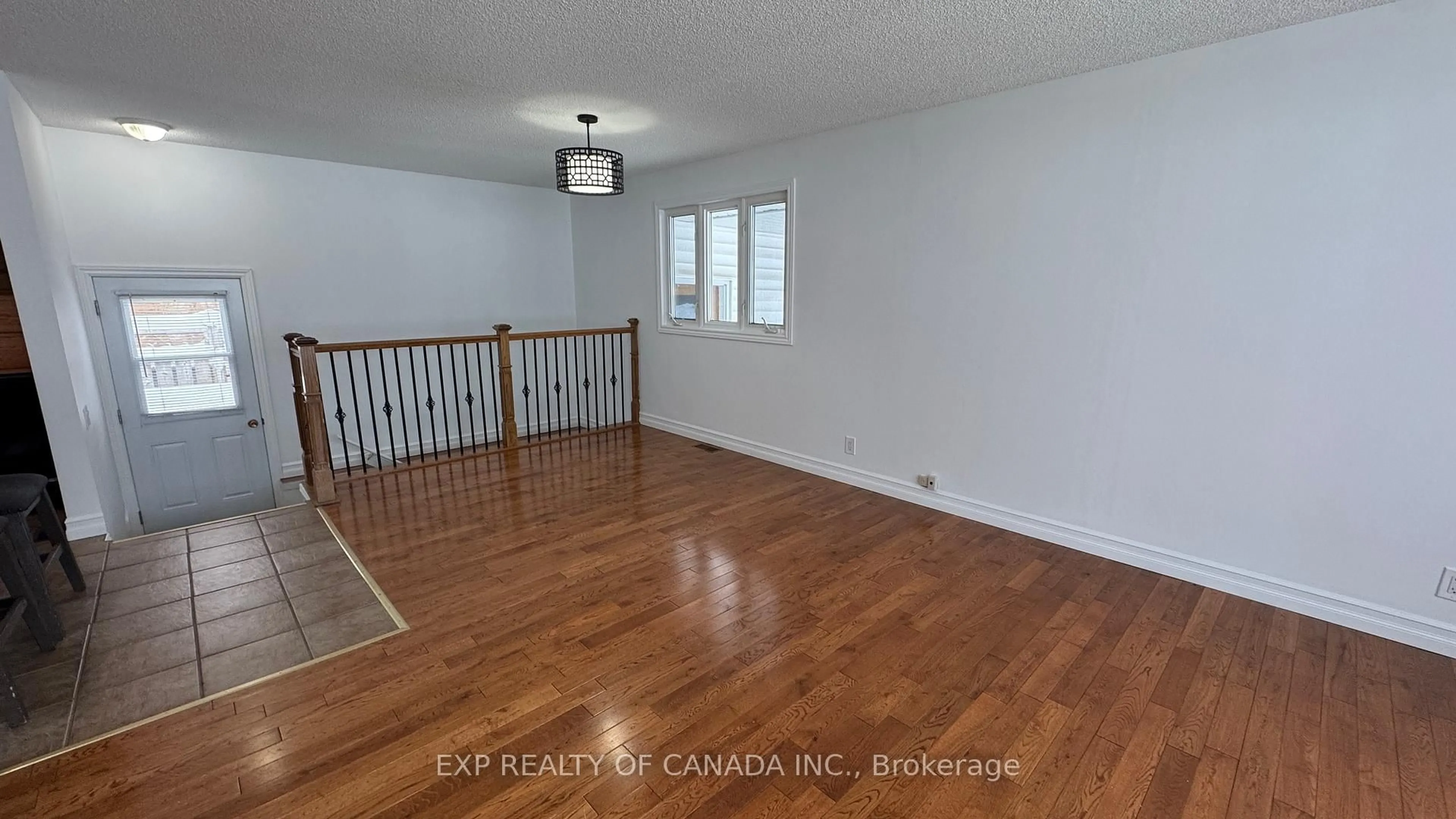A pic of a room for 365 SEVENTH St, Cochrane Ontario P0L 1C0