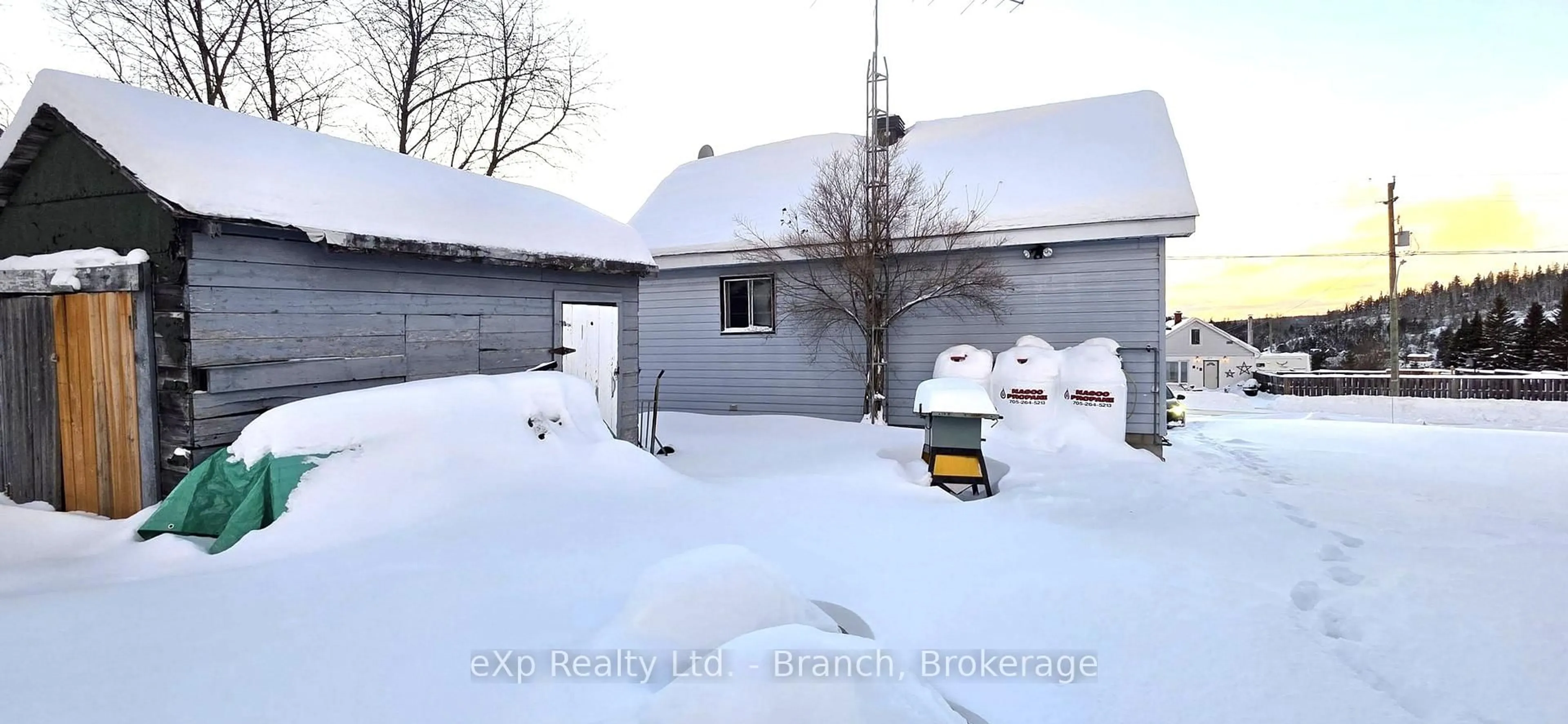 Unknown for 305 Georgina St, Kirkland Lake Ontario P0K 1M0