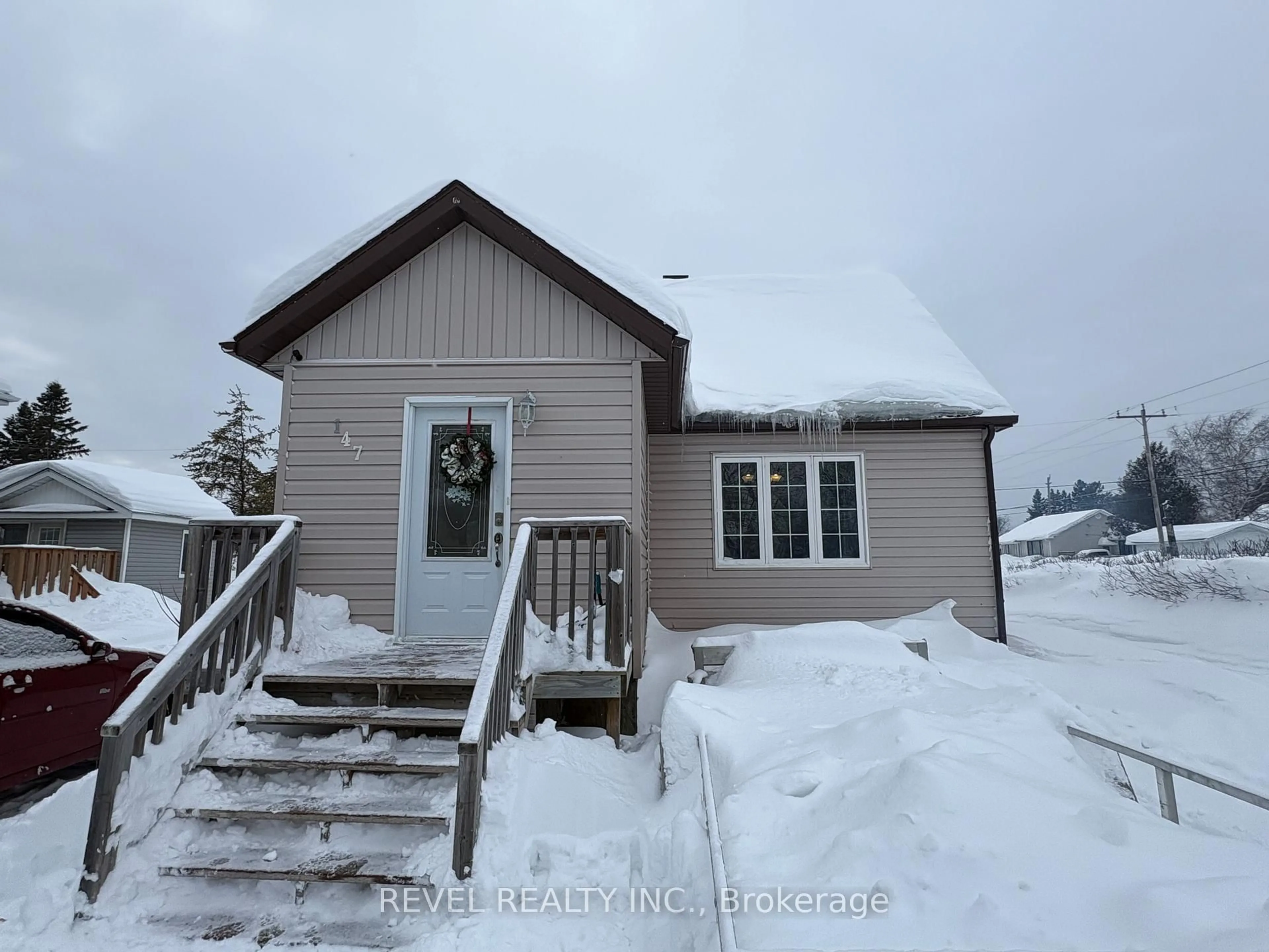 Unknown for 147 Fifteenth Ave, Cochrane Ontario P0L 1C0