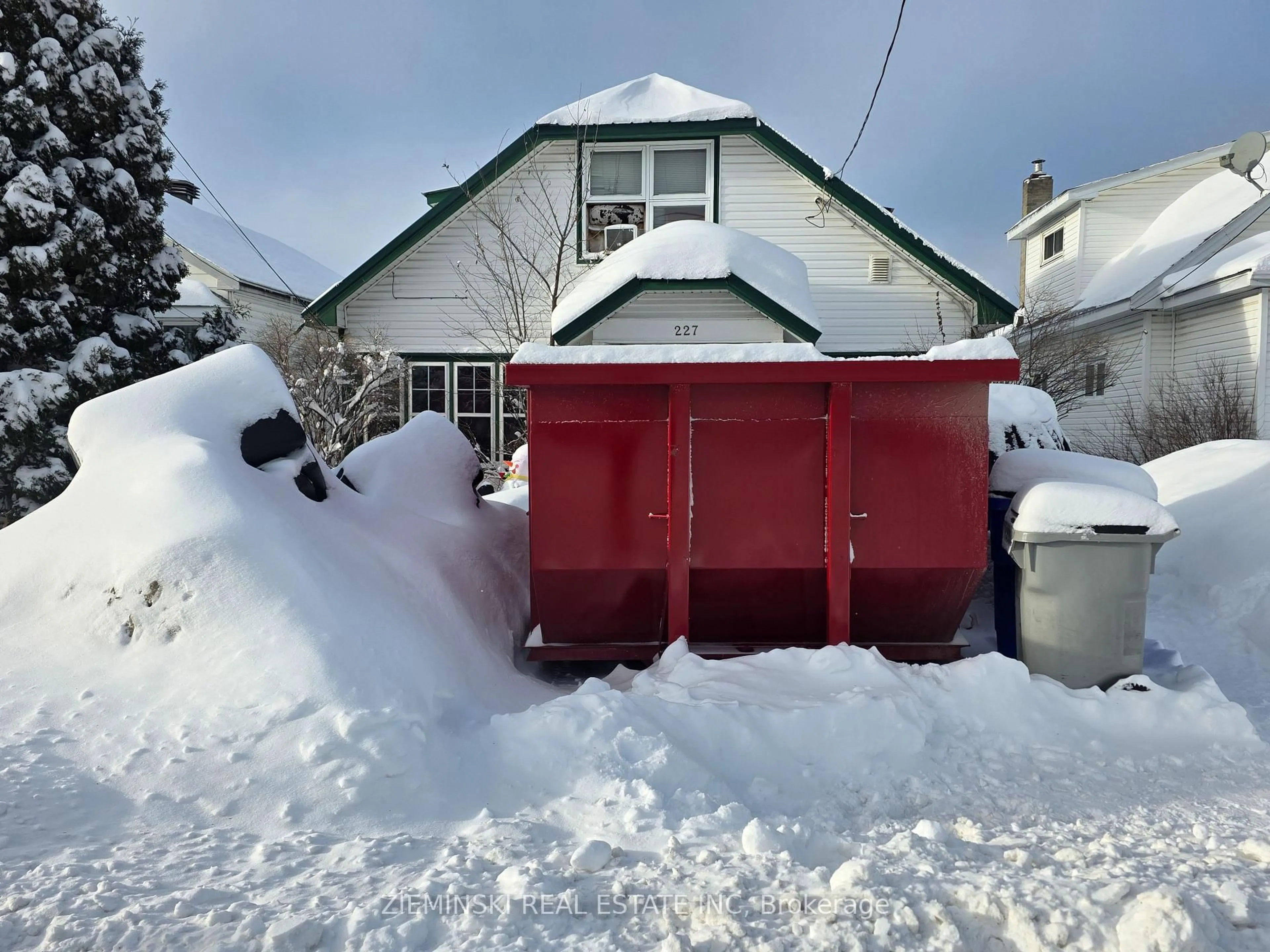 Shed for 227 Toke St, Timmins Ontario P4N 6V3