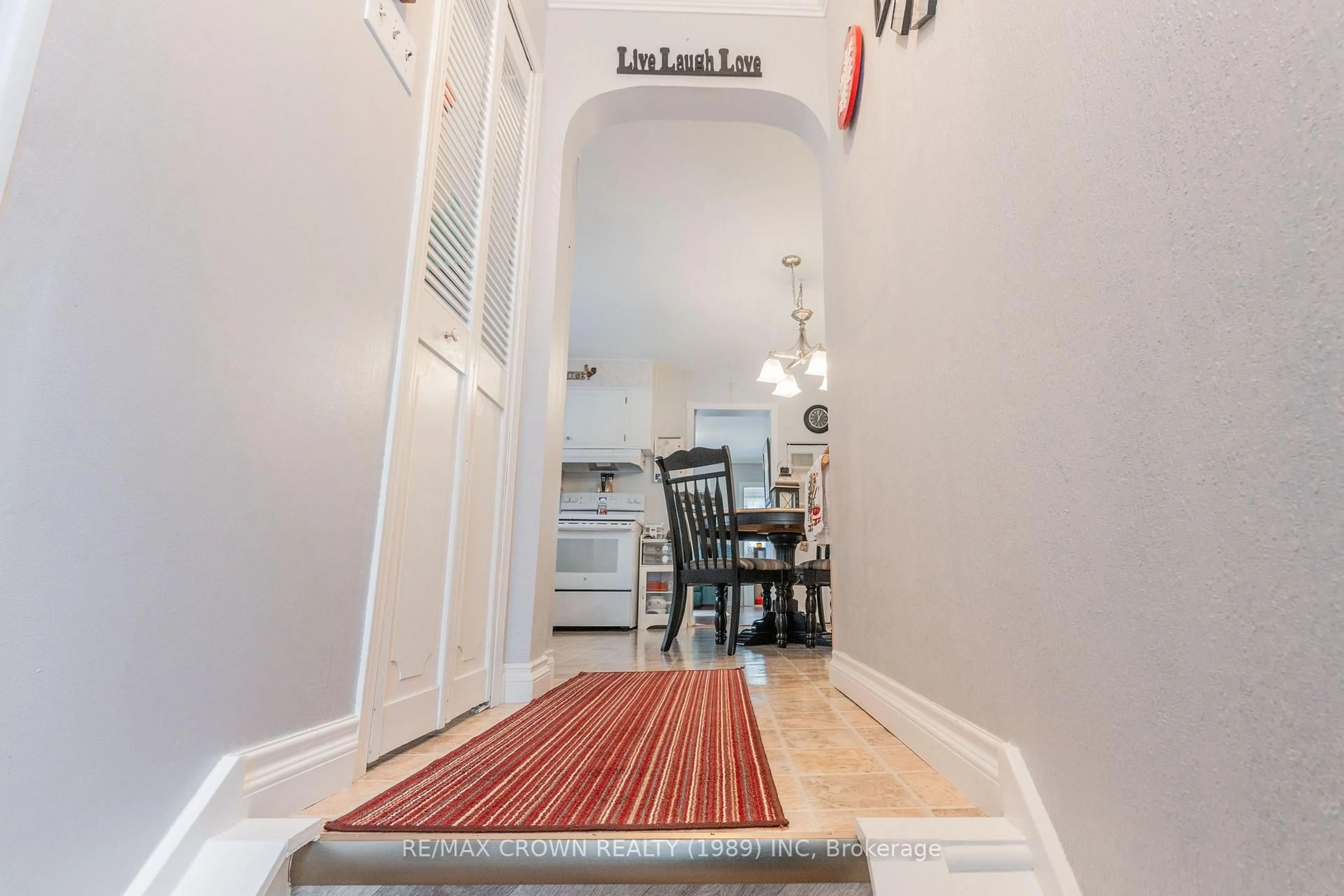 Indoor entryway for 78 Devonshire St, Kapuskasing Ontario P5N 1C6