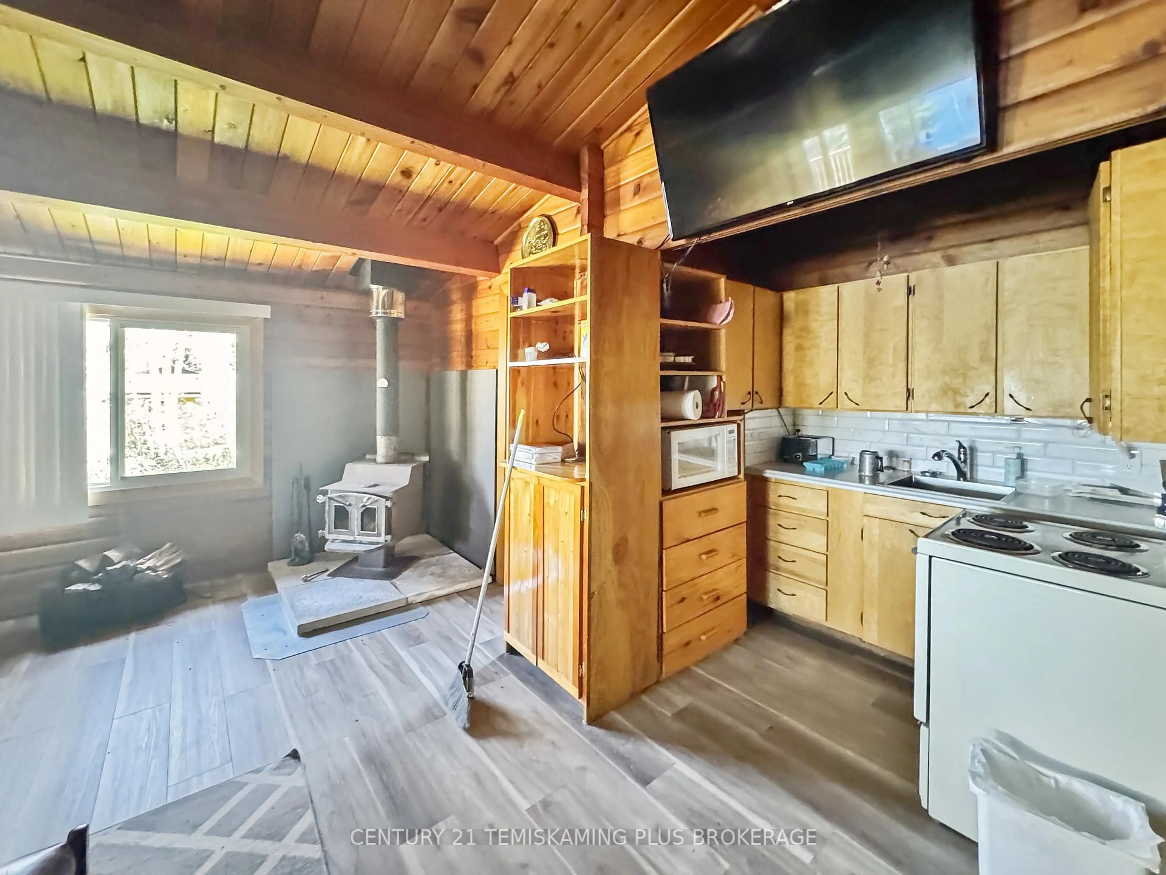 Unknown for 61 ONTARIO St, Timiskaming Ontario P0J 1G0