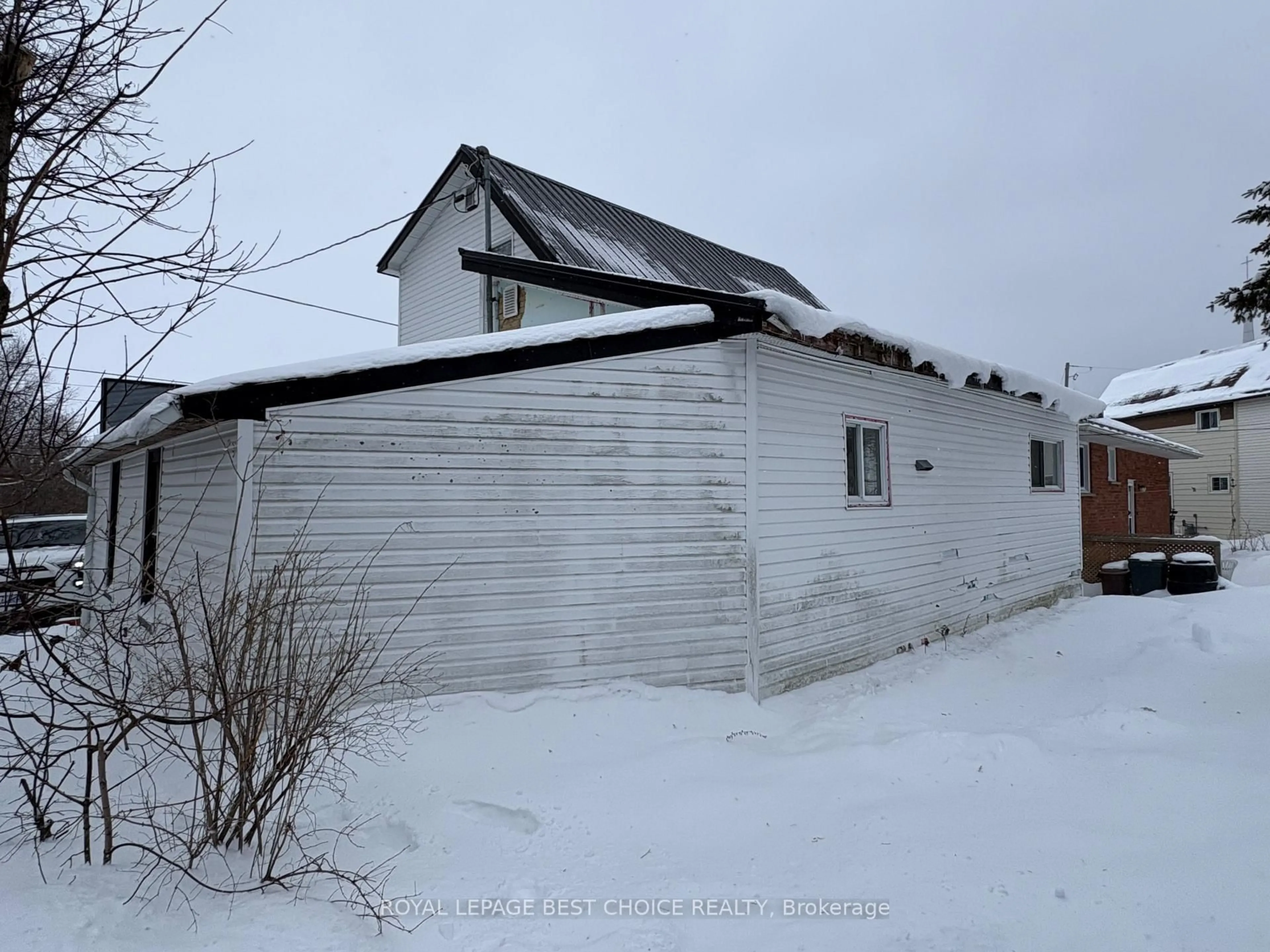 Shed for 86 Dymond Cres, Temiskaming Shores Ontario P0J 1P0
