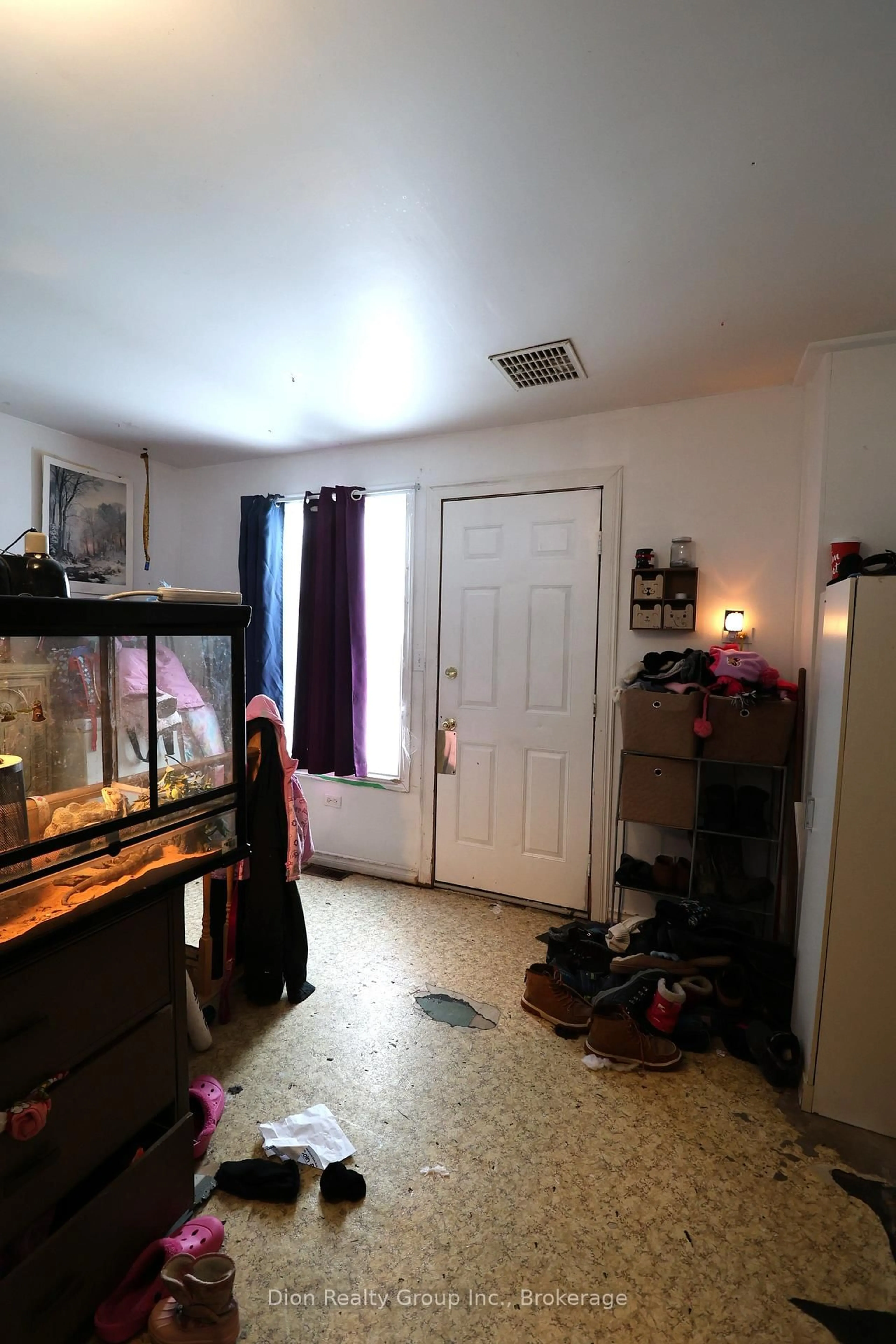 A pic of a room for 88 Main St, Kirkland Lake Ontario P2N 3E7