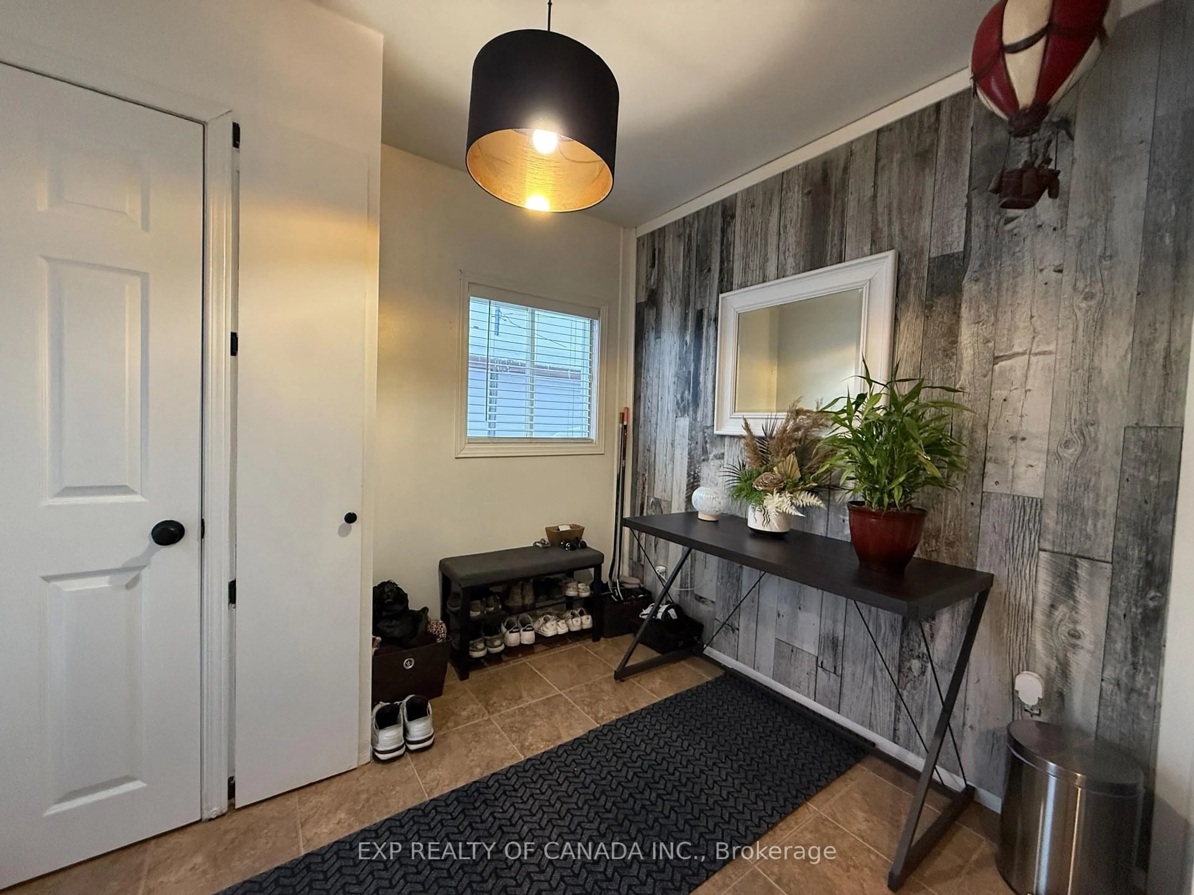Indoor entryway for 9 Kim Ave, Timmins Ontario P4N 0C7