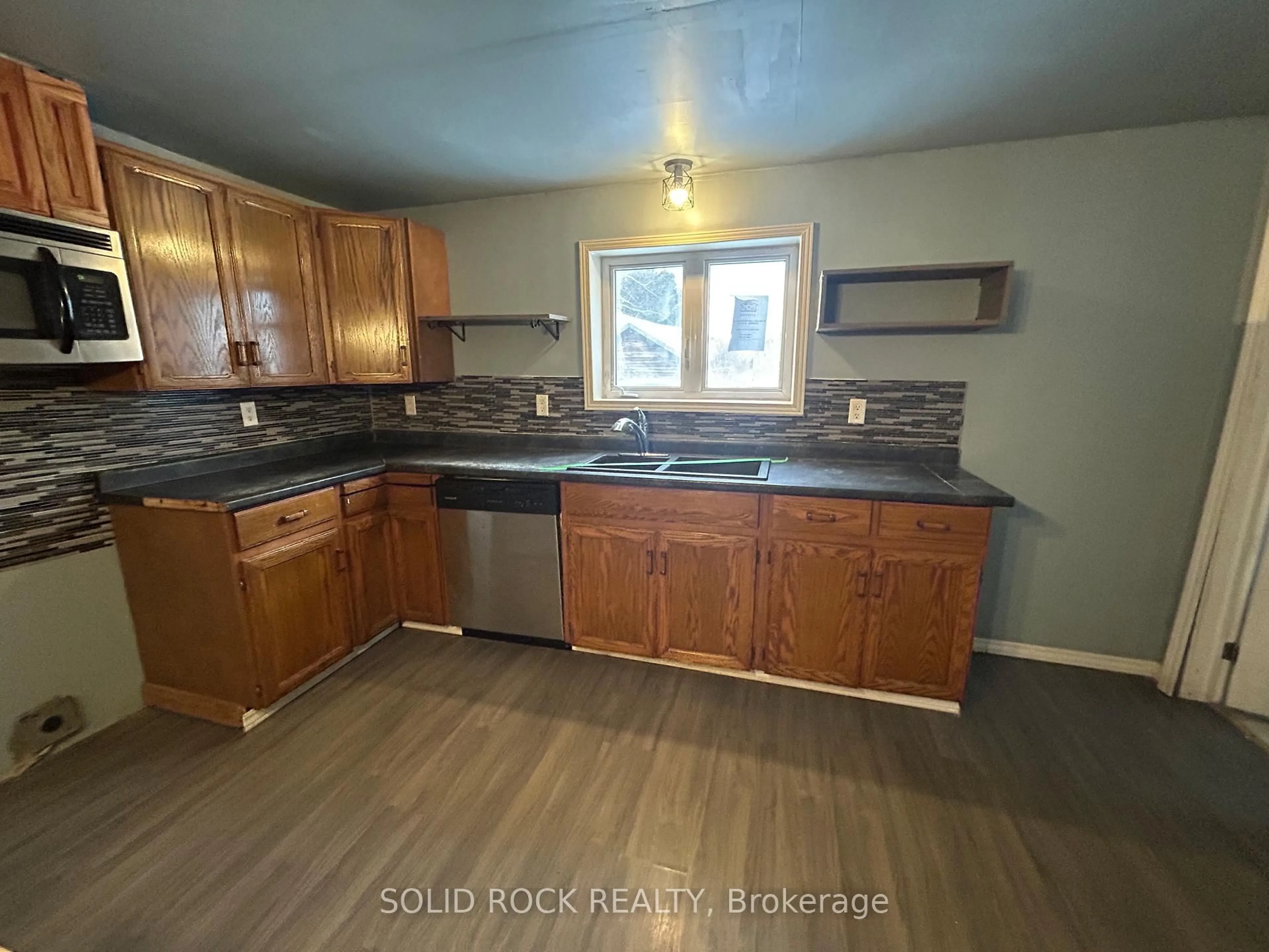 Standard kitchen, unknown for 20 Main St, Kirkland Lake Ontario P0K 1K0