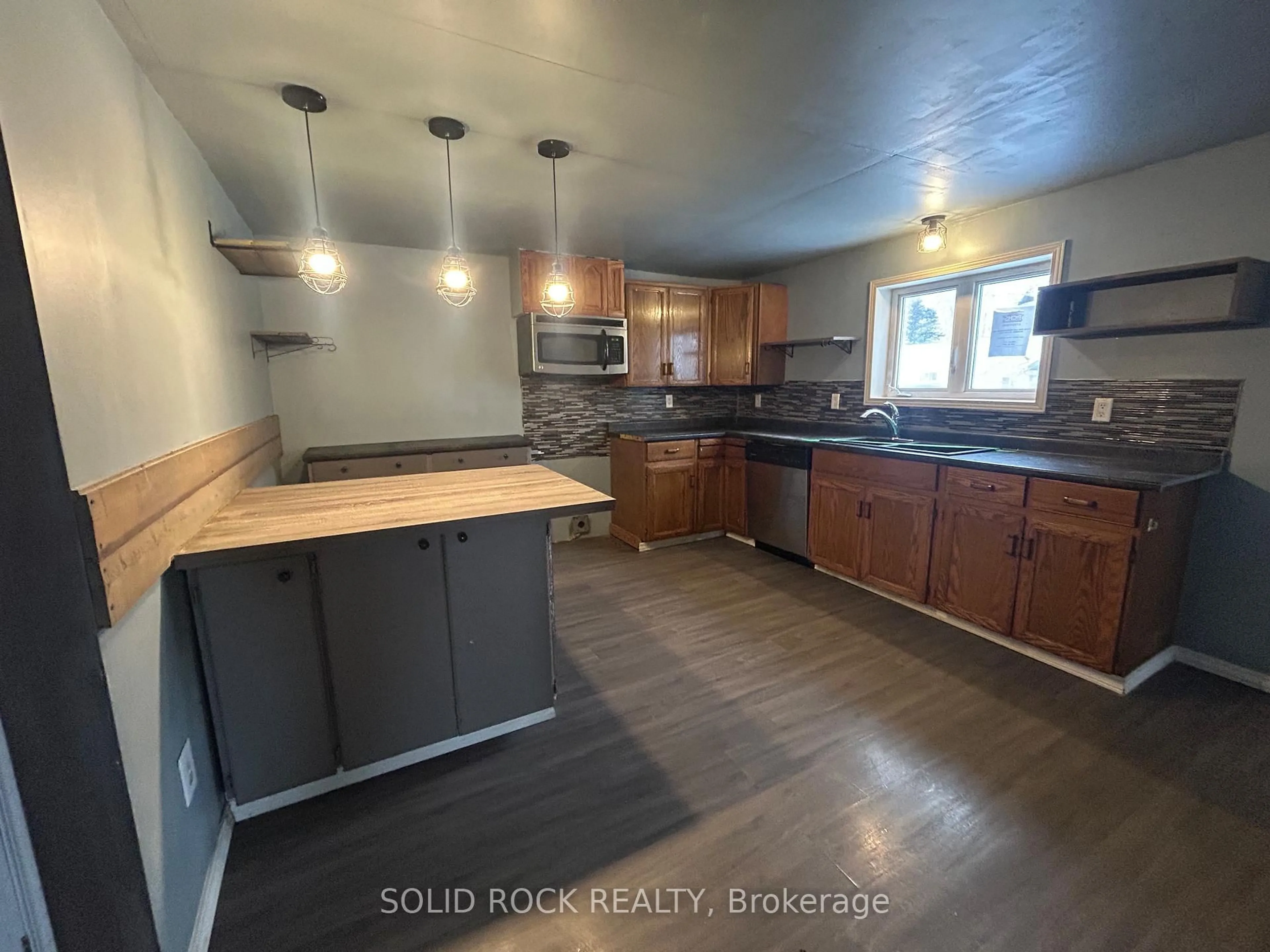 Open concept kitchen, unknown for 20 Main St, Kirkland Lake Ontario P0K 1K0