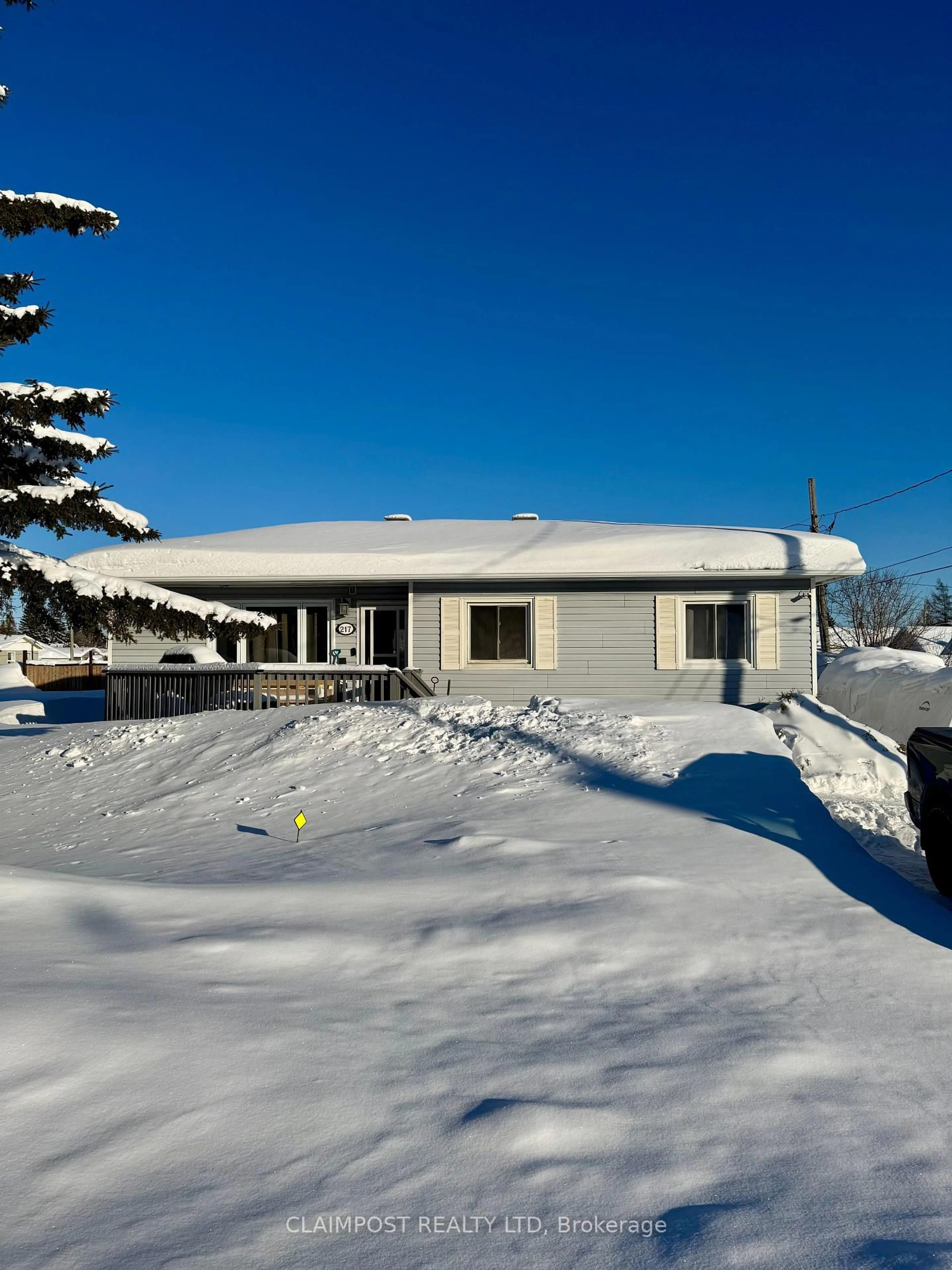 A pic from outside/outdoor area/front of a property/back of a property/a pic from drone, building for 217 Legion Dr, Timmins Ontario P0N 1H0