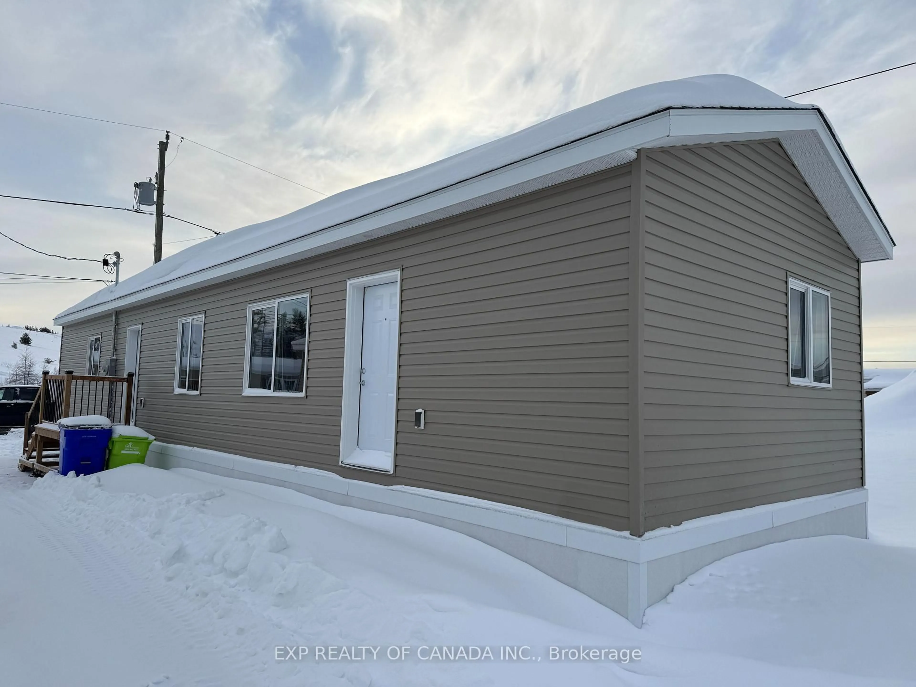 Home with vinyl exterior material, building for 188 Remi Cres, Timmins Ontario P4N 0C5