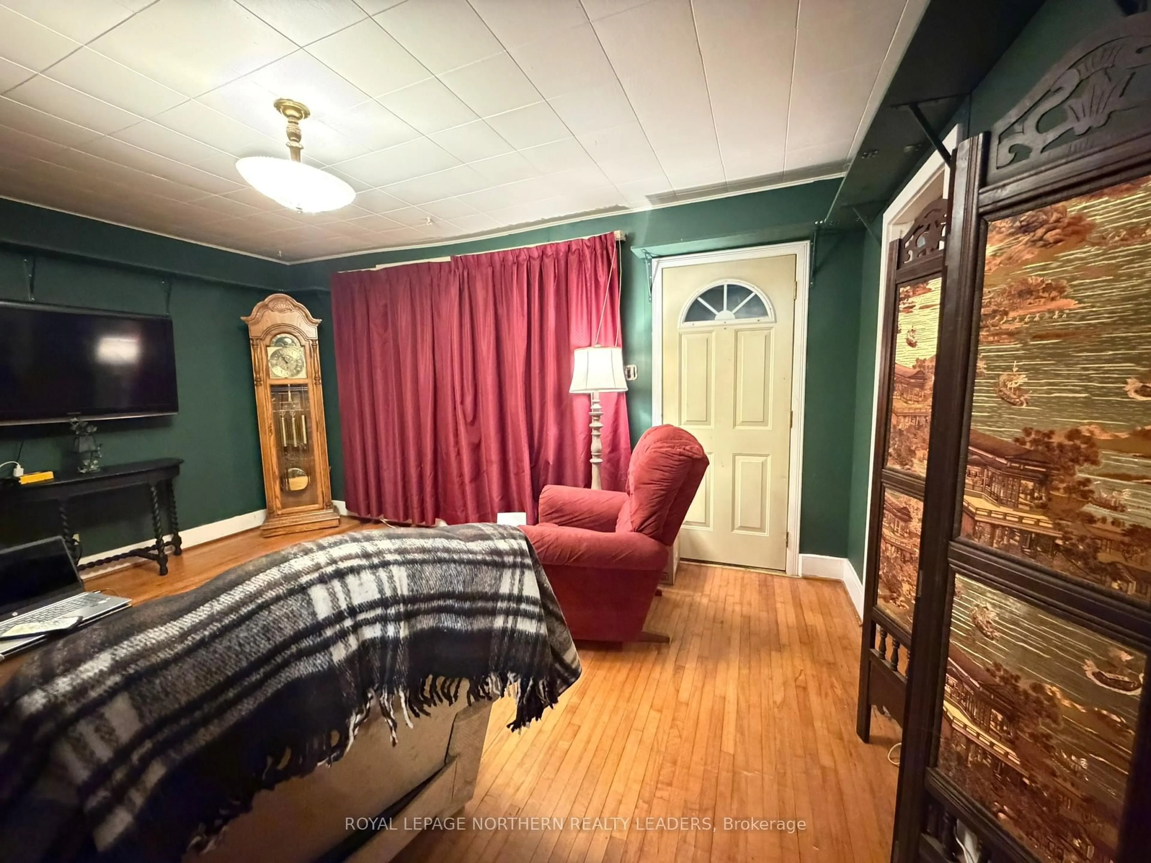 A pic of a room for 49 Fern Ave, Timmins Ontario P0N 1H0