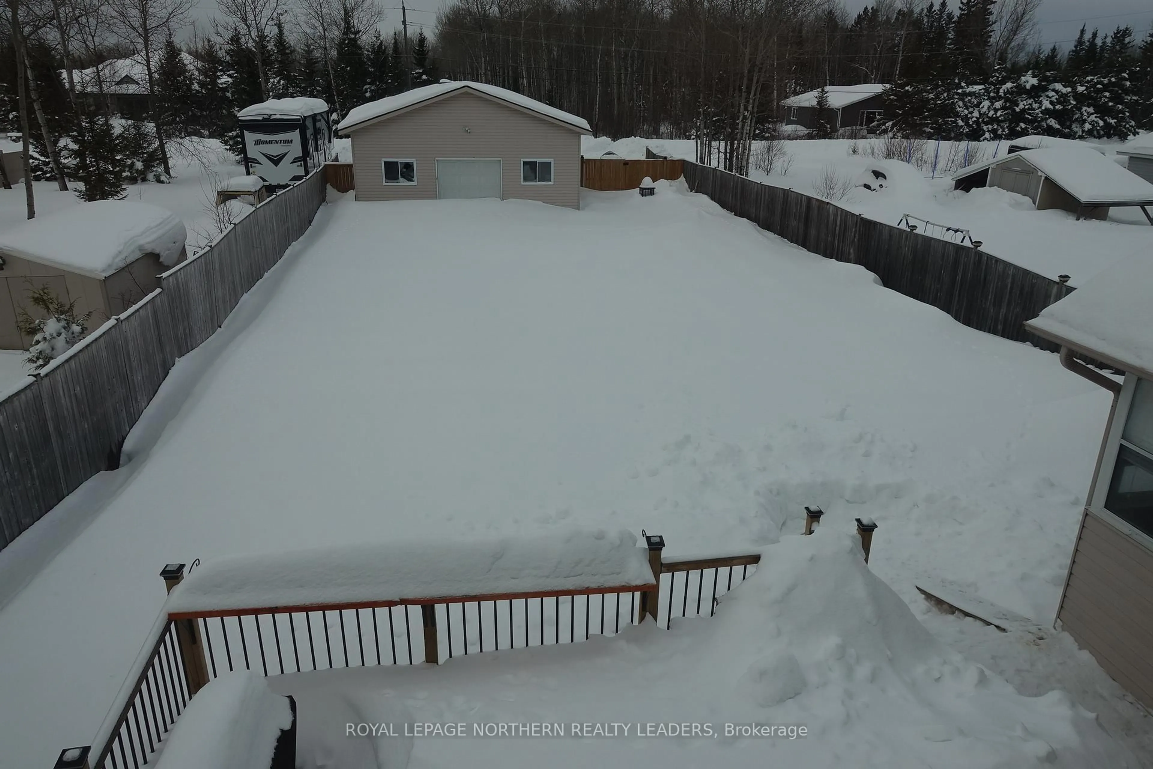 A pic from outside/outdoor area/front of a property/back of a property/a pic from drone, unknown for 91 Majestic Dr, Timmins Ontario P4R 1N6