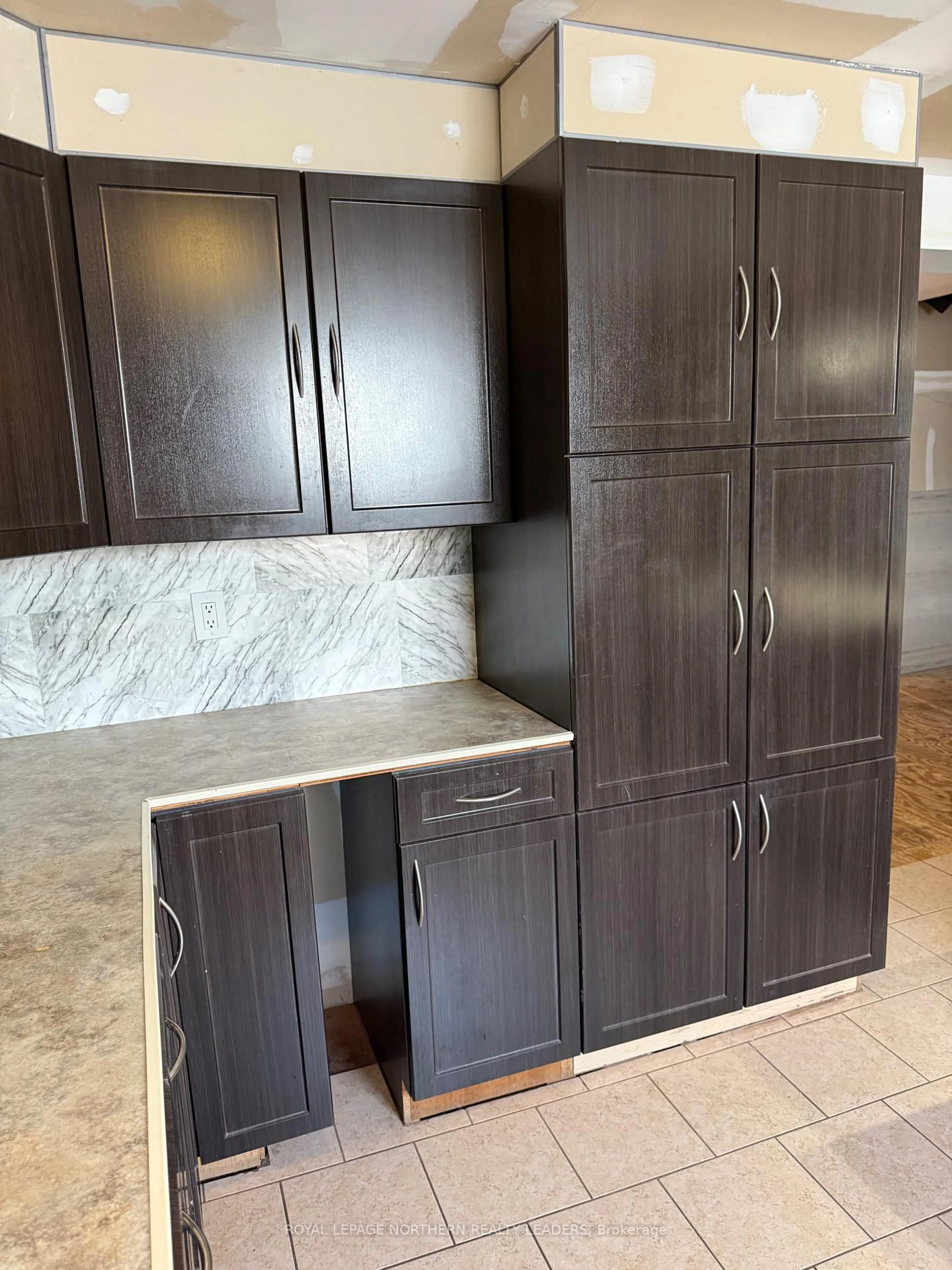 Unknown for 373 Commercial Ave, Timmins Ontario P4N 2X8