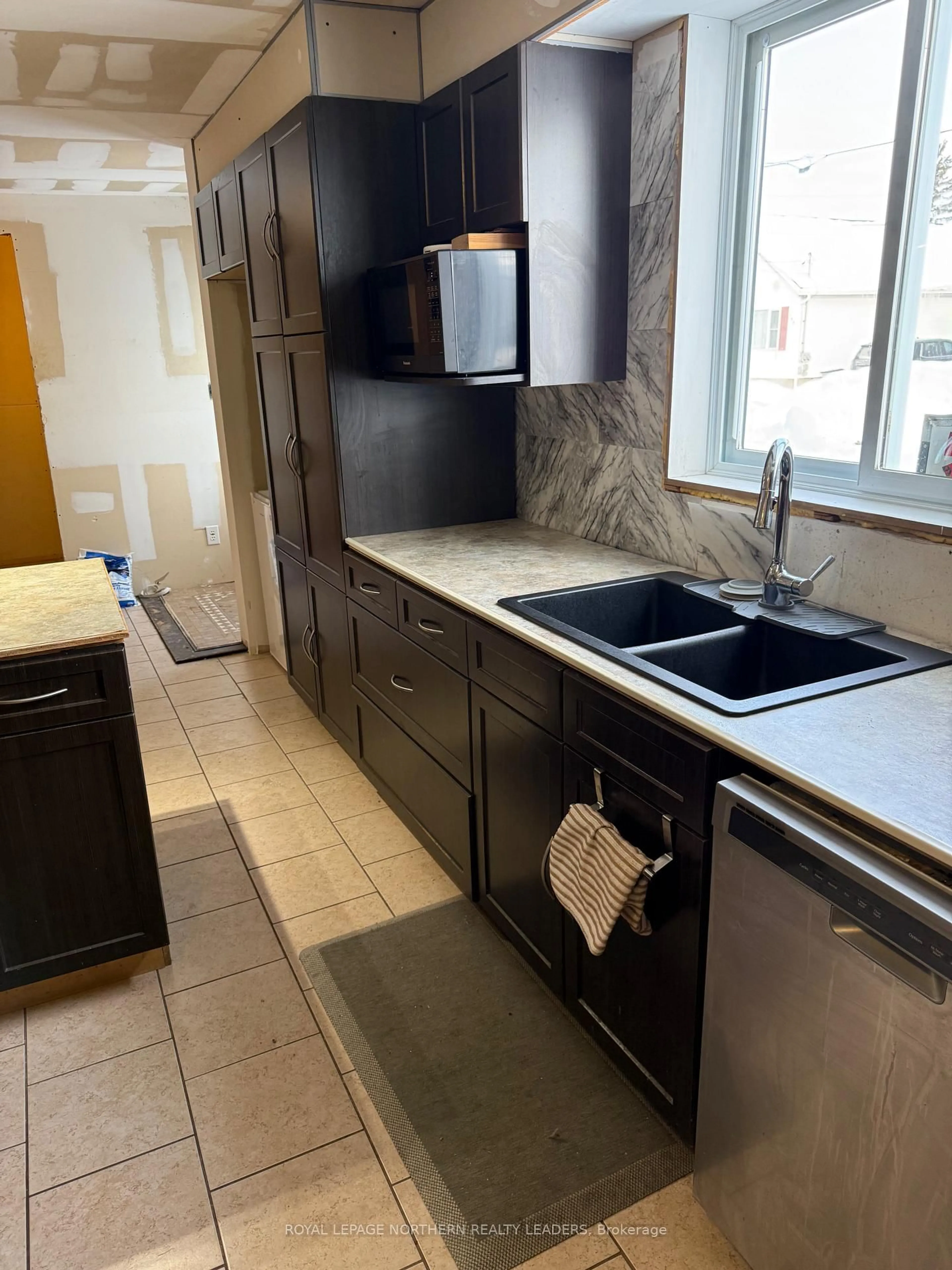 Unknown for 373 Commercial Ave, Timmins Ontario P4N 2X8