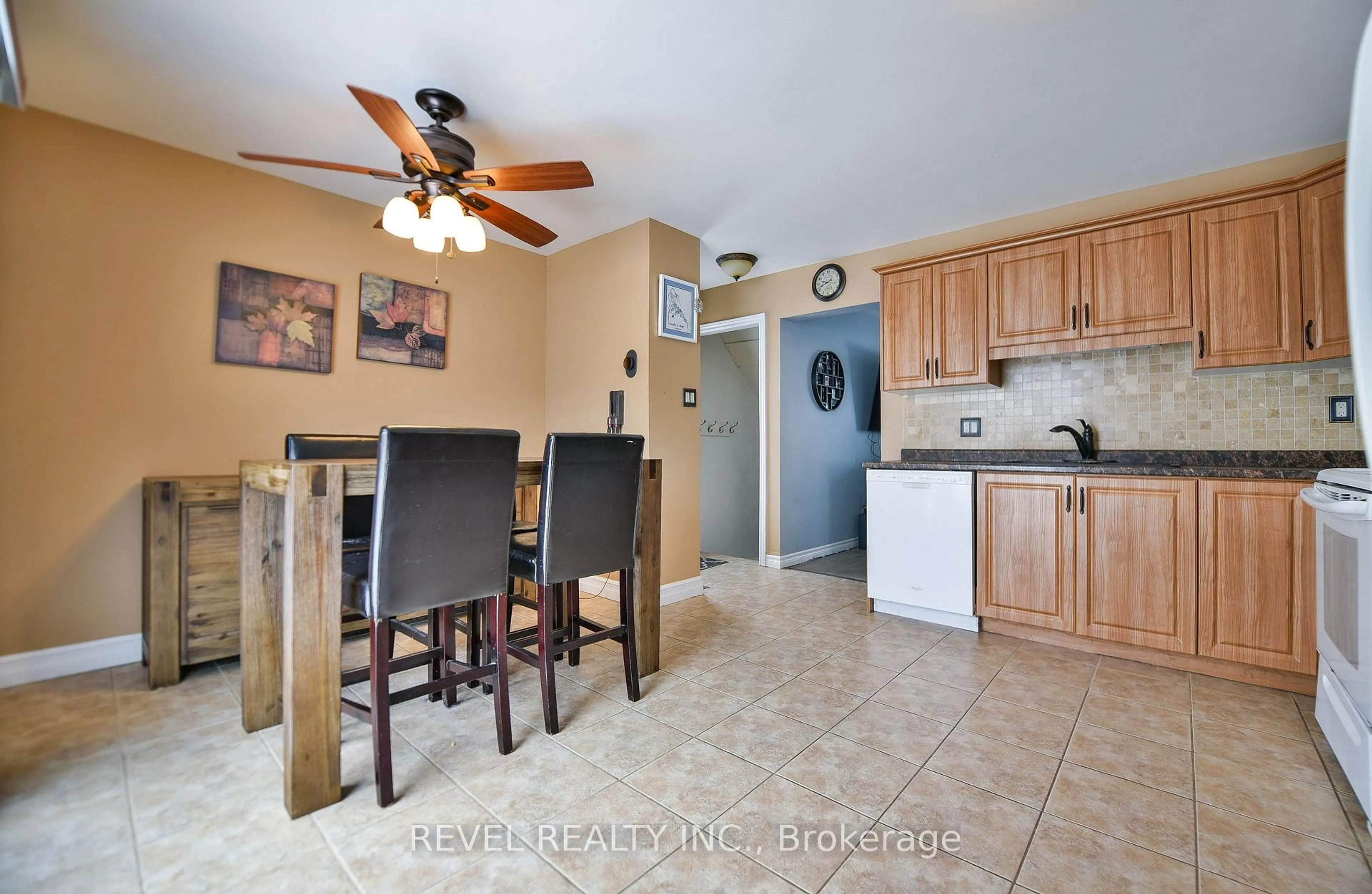 Open concept kitchen, ceramic/tile floor for 584 Spooner Dr, Timmins Ontario P4N 4R5