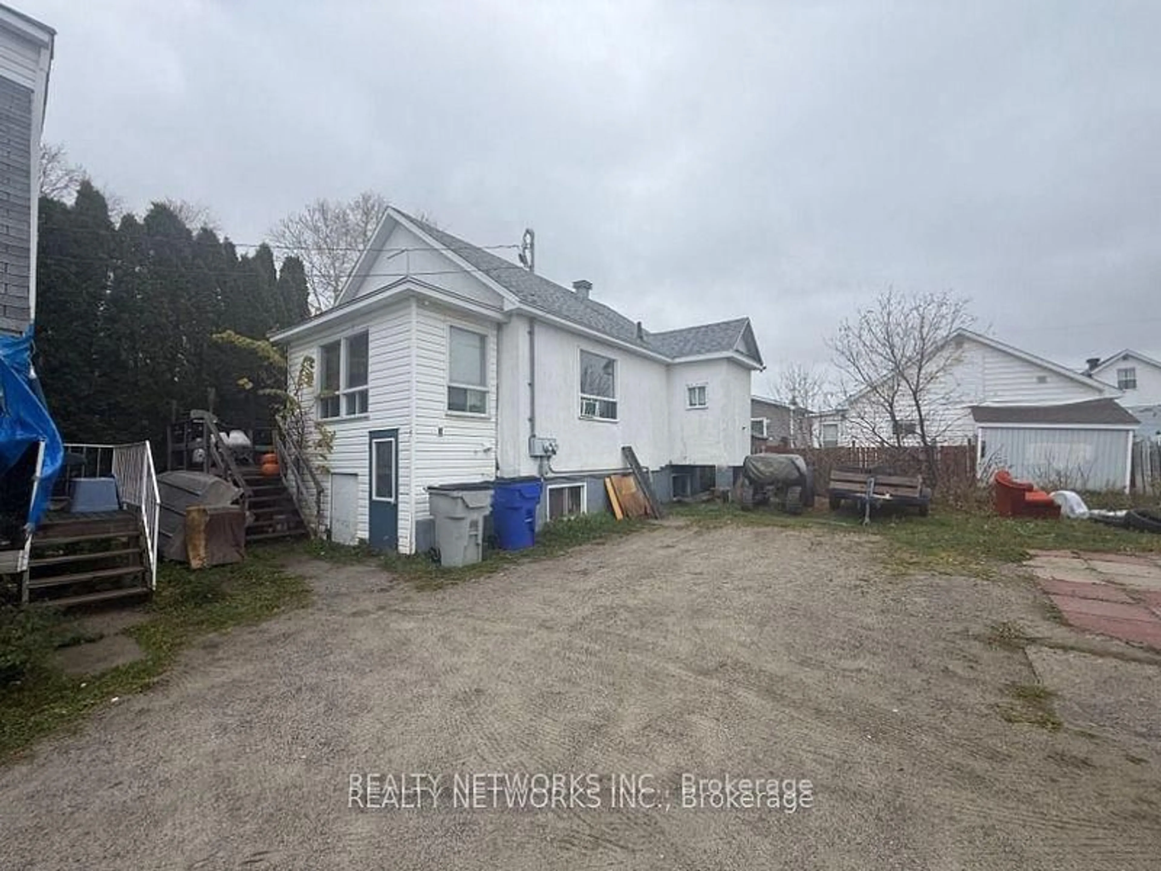 Unknown for 326 Maple St, Timmins Ontario P4N 6C3
