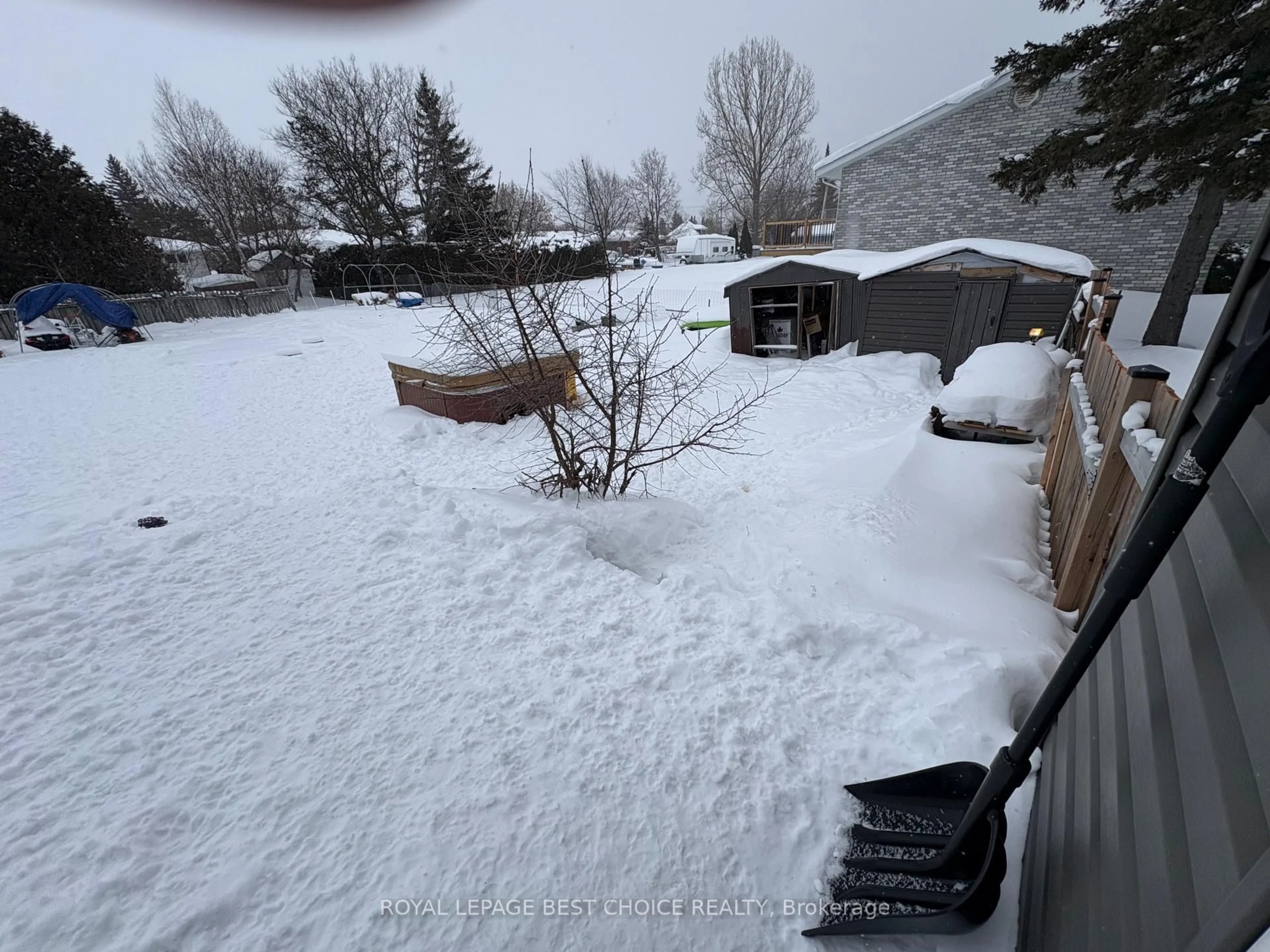 Unknown for 96 Queen St, Temiskaming Shores Ontario P0J 1R0