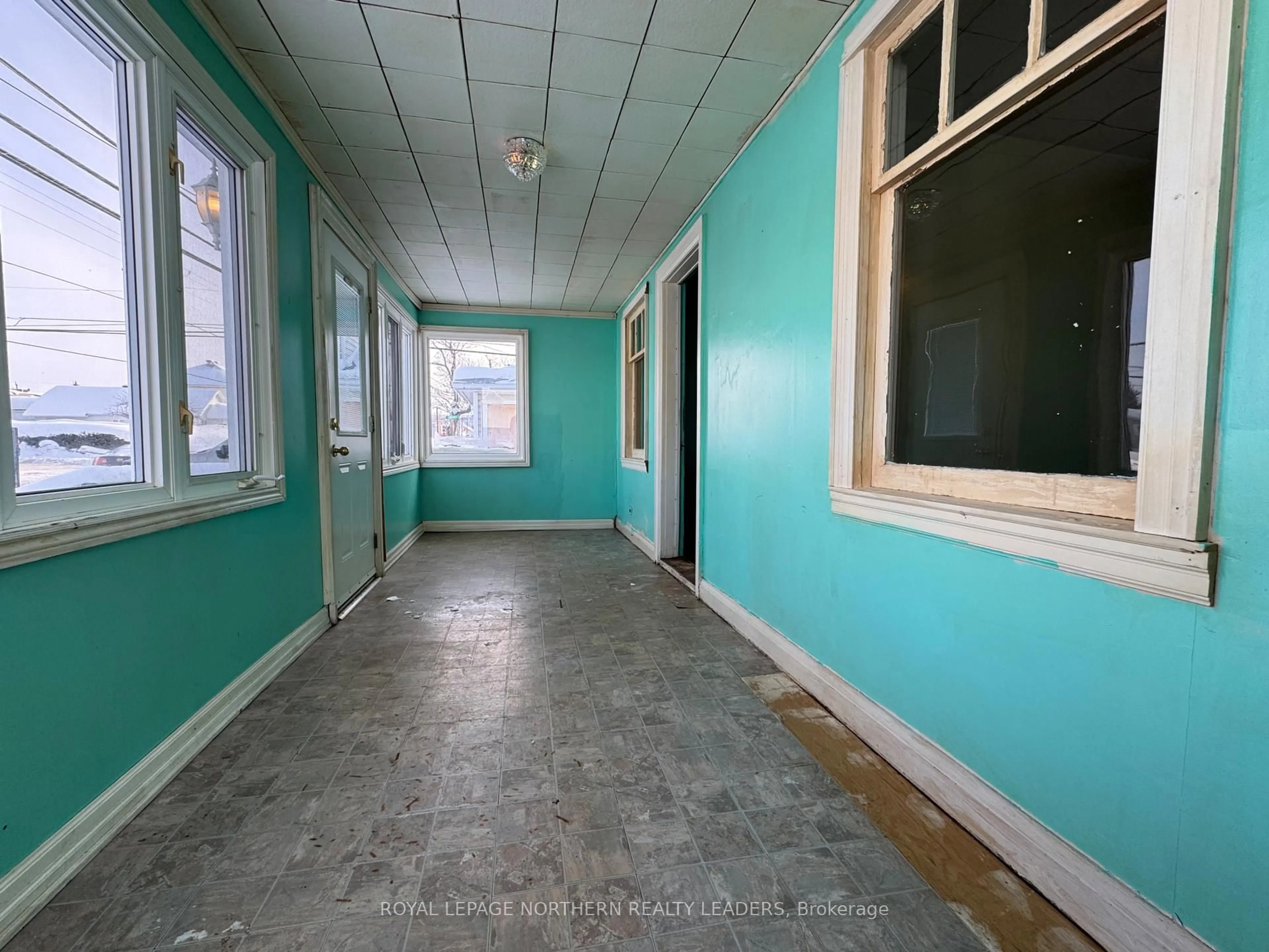 A pic of a room for 147 Kirby Ave, Timmins Ontario P4N 1J7