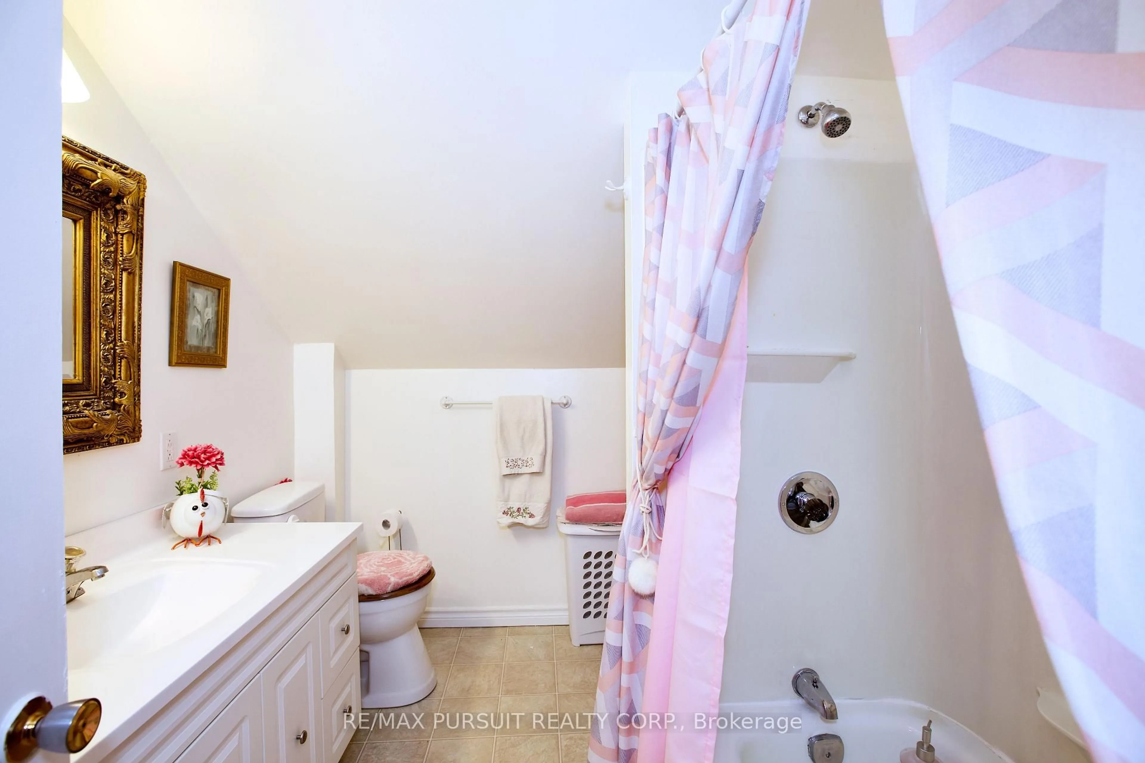 Standard bathroom, ceramic/tile floor for 33 Lebel Ave, Kirkland Lake Ontario P2N 2Y4