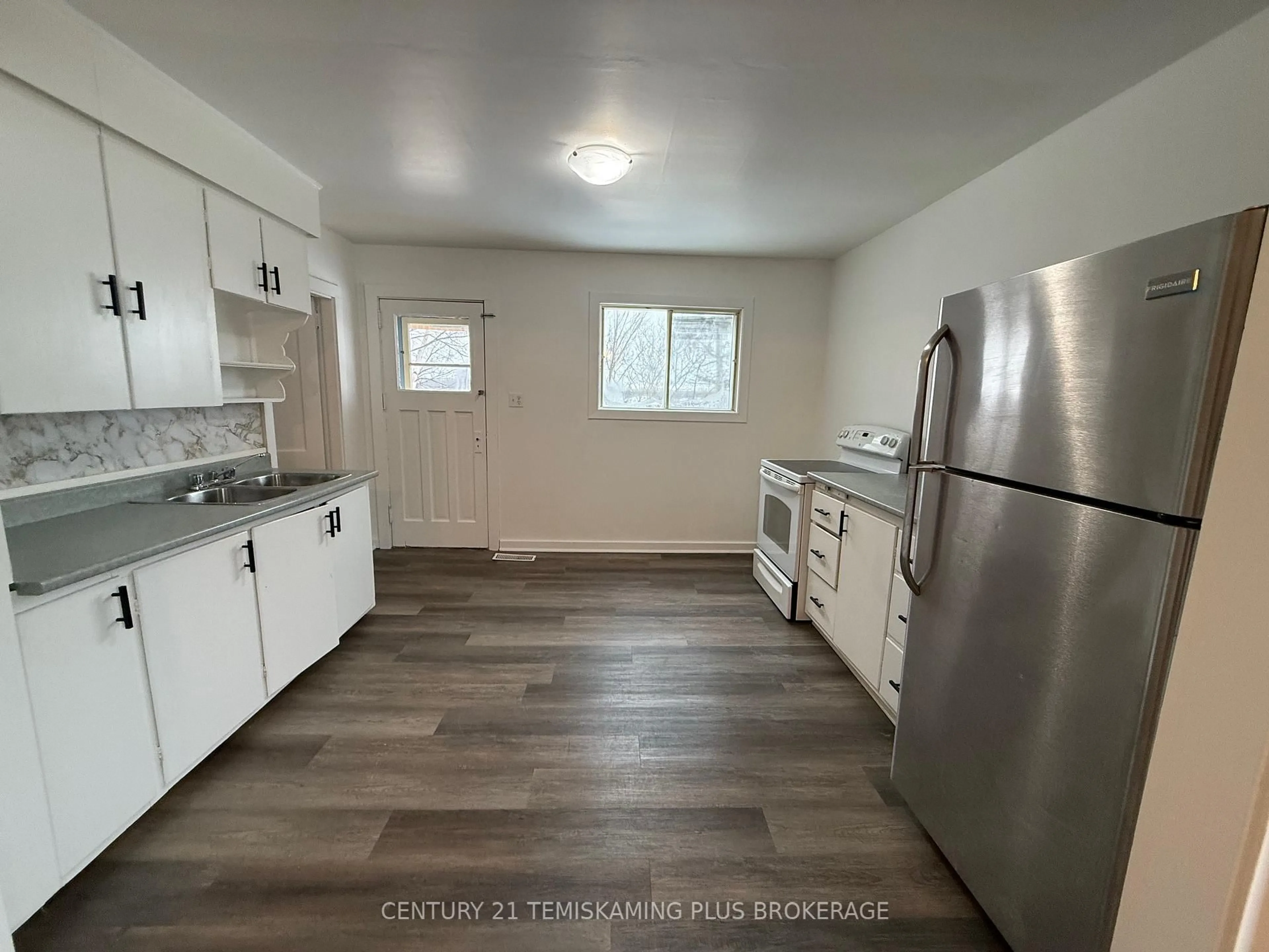 Unknown for 5 McKelvie Ave, Kirkland Lake Ontario P2N 2K3