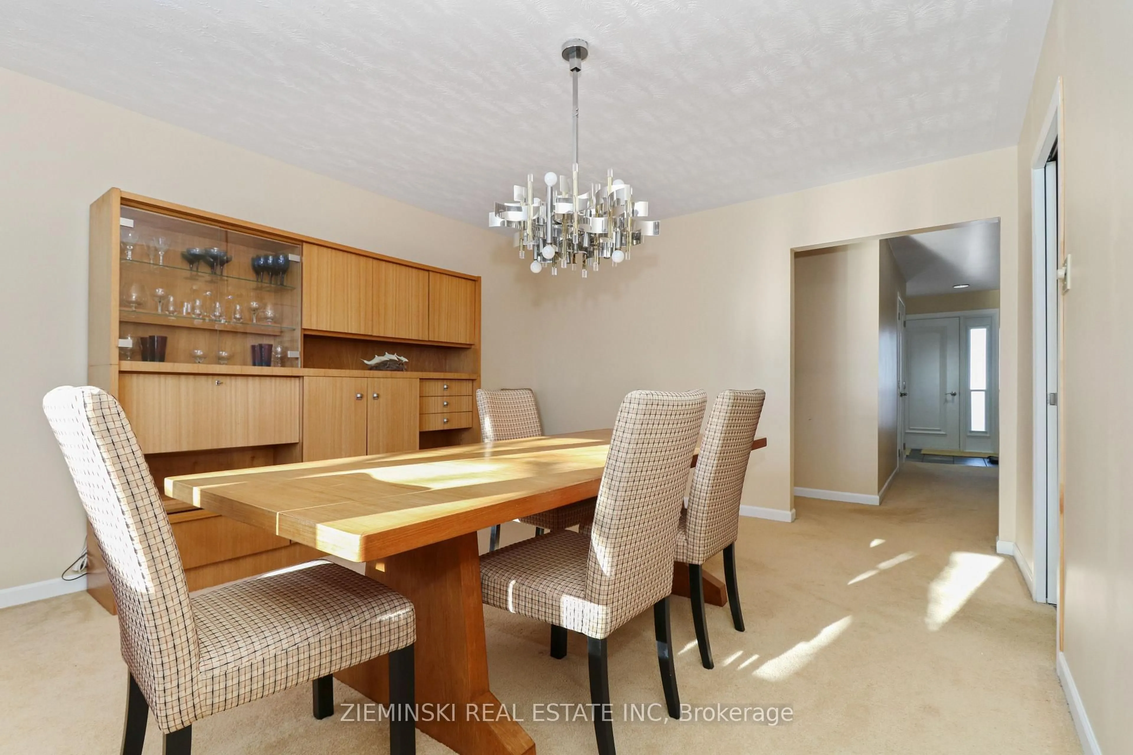 Dining room, unknown for 619 Reynolds St, Iroquois Falls Ontario P0K 1E0