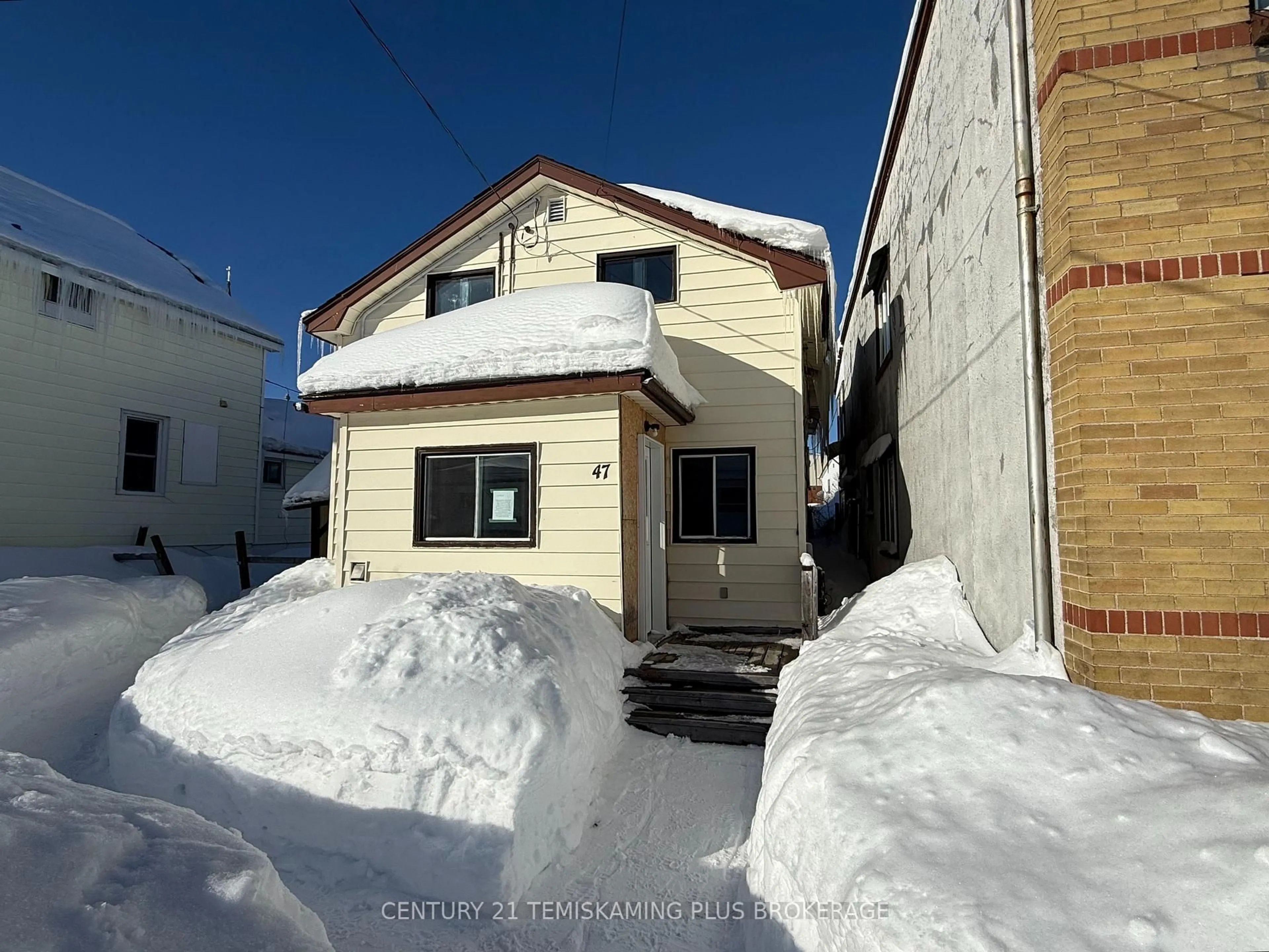 Unknown for 47 Hudson Bay Ave, Kirkland Lake Ontario P2N 2J1