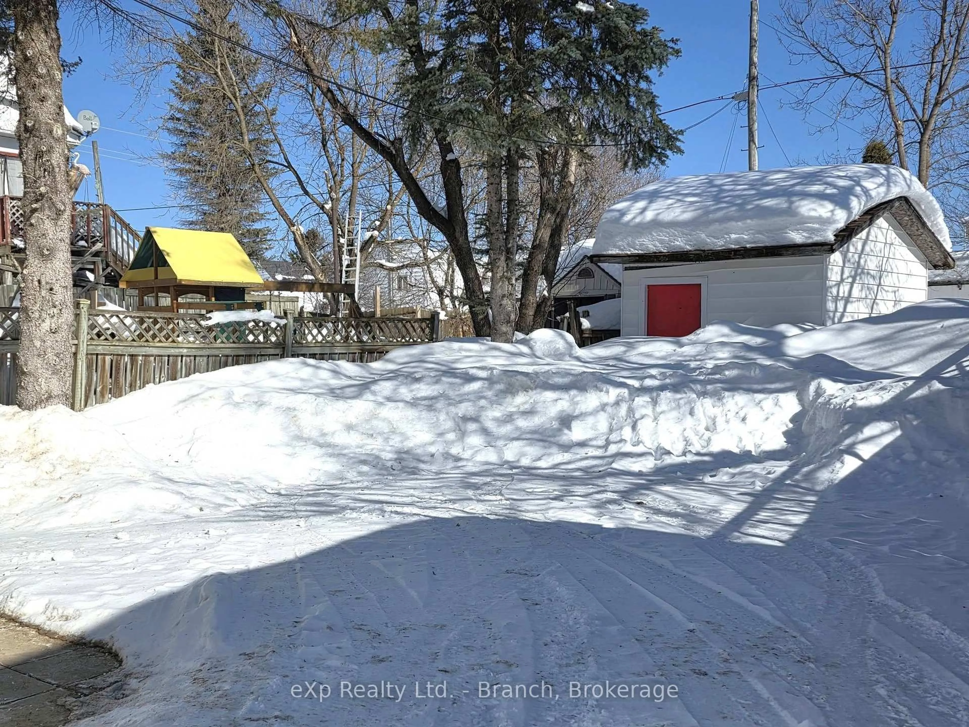 A pic from outside/outdoor area/front of a property/back of a property/a pic from drone, street for 96 Prospect Ave, Kirkland Lake Ontario P2N 2W8