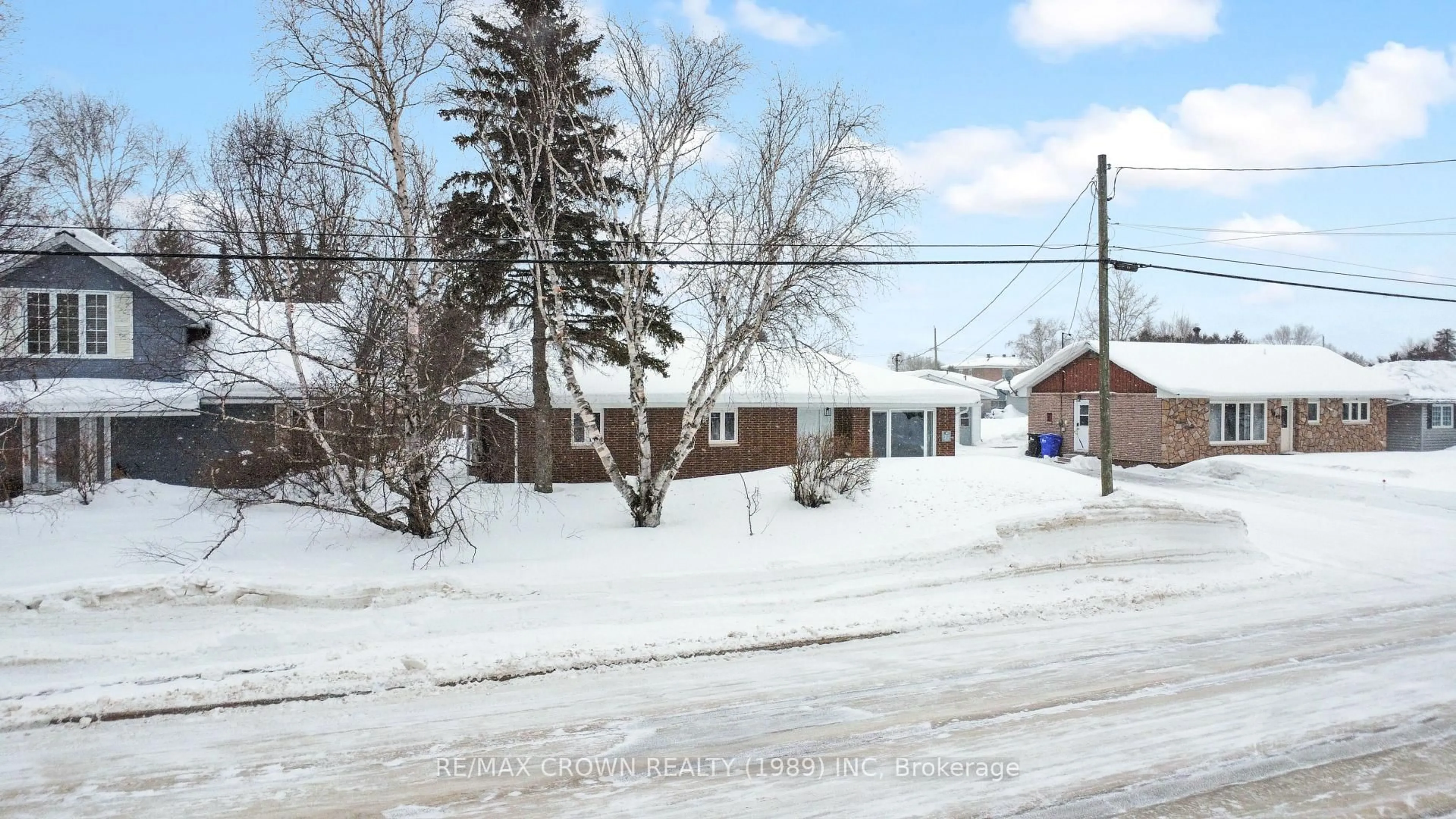 Unknown for 1317 Prince St, Hearst Ontario P0L 1N0