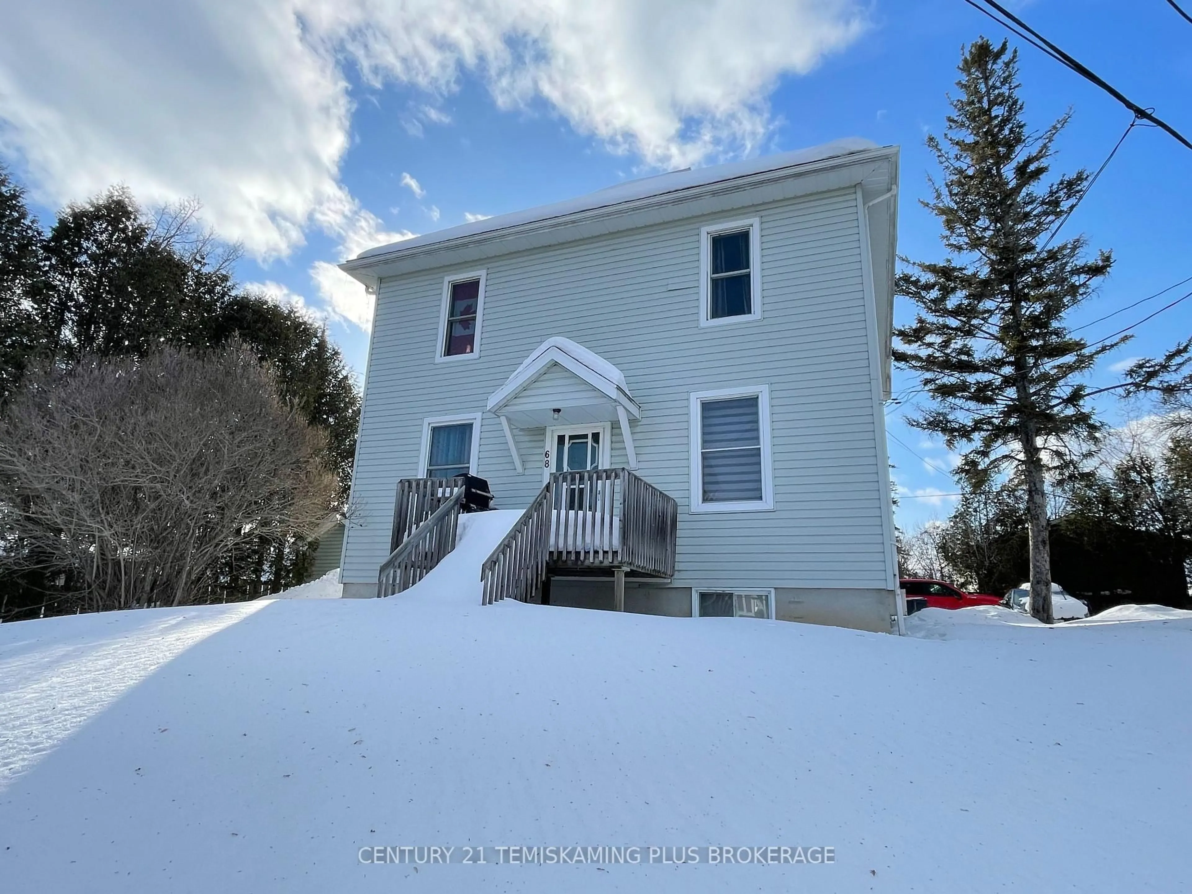 A pic from outside/outdoor area/front of a property/back of a property/a pic from drone, unknown for 68 Wellington St, Temiskaming Shores Ontario P0J 1P0