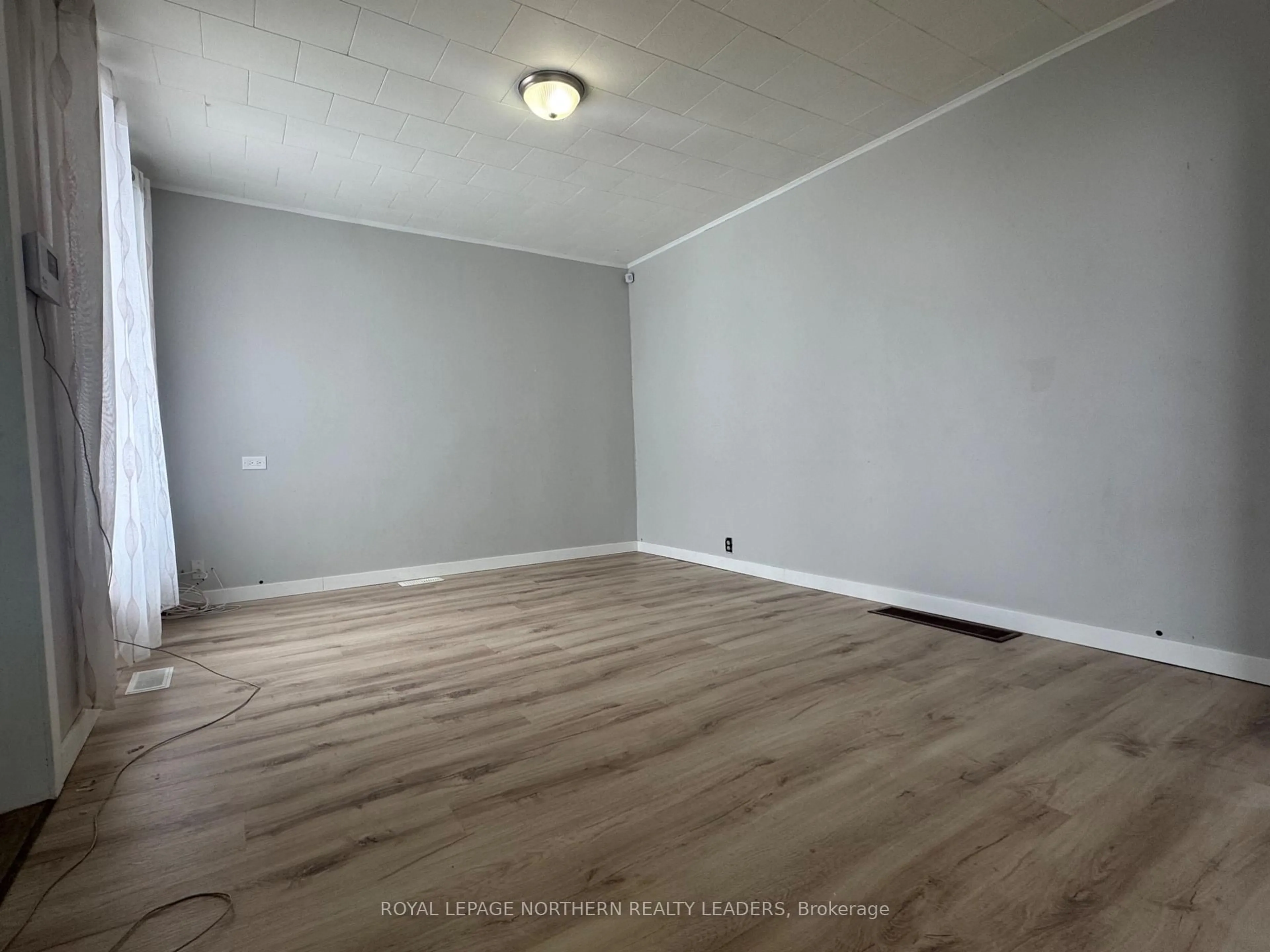 A pic of a room for 109 Galbraith St, Timmins Ontario P0N 1H0