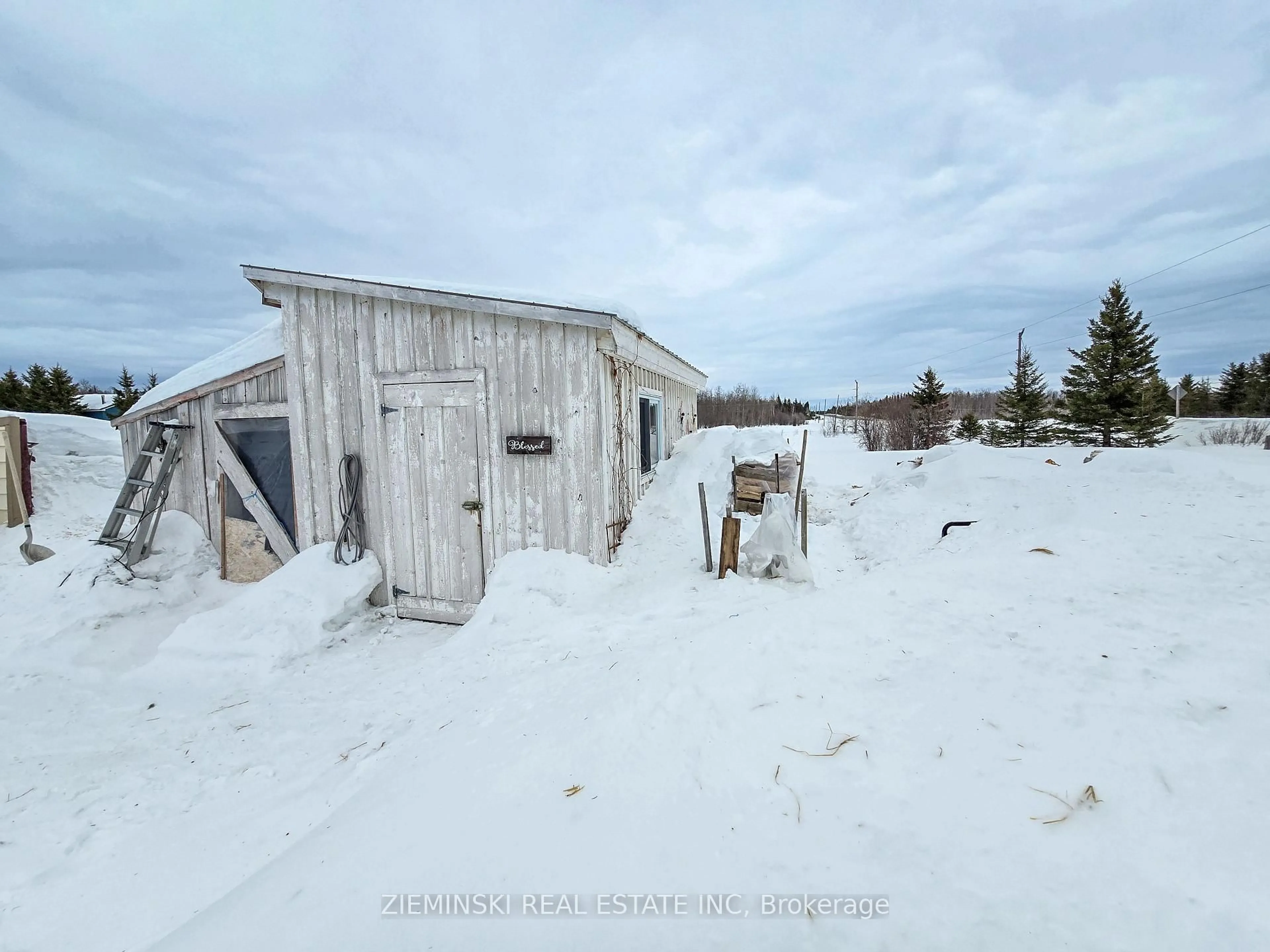 Shed for 2896 101 Highway, Black River-Matheson Ontario P0K 1N0