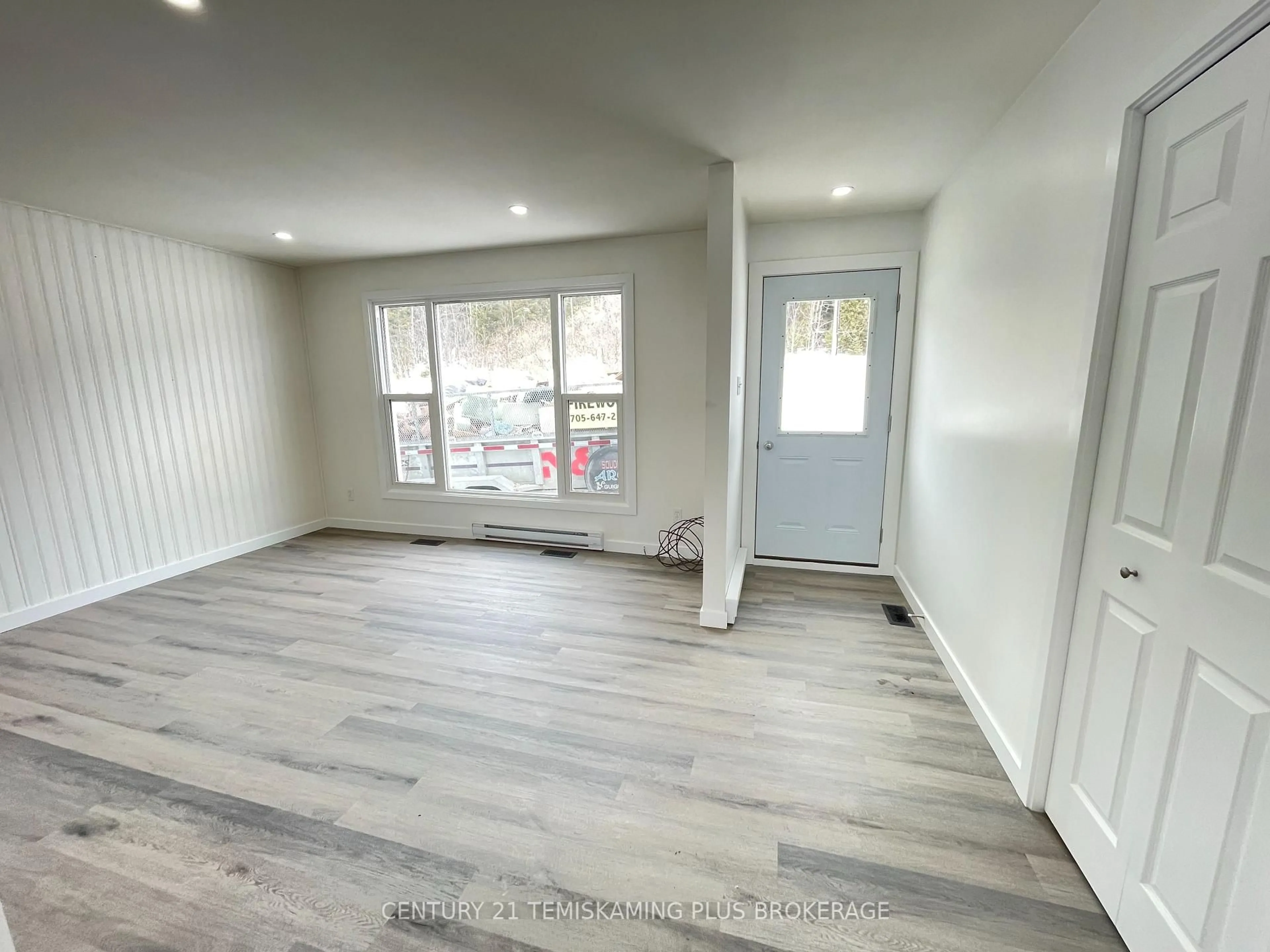 A pic of a room for 974332 Hwy 567 Highway, Timiskaming Ontario P0J 1R0