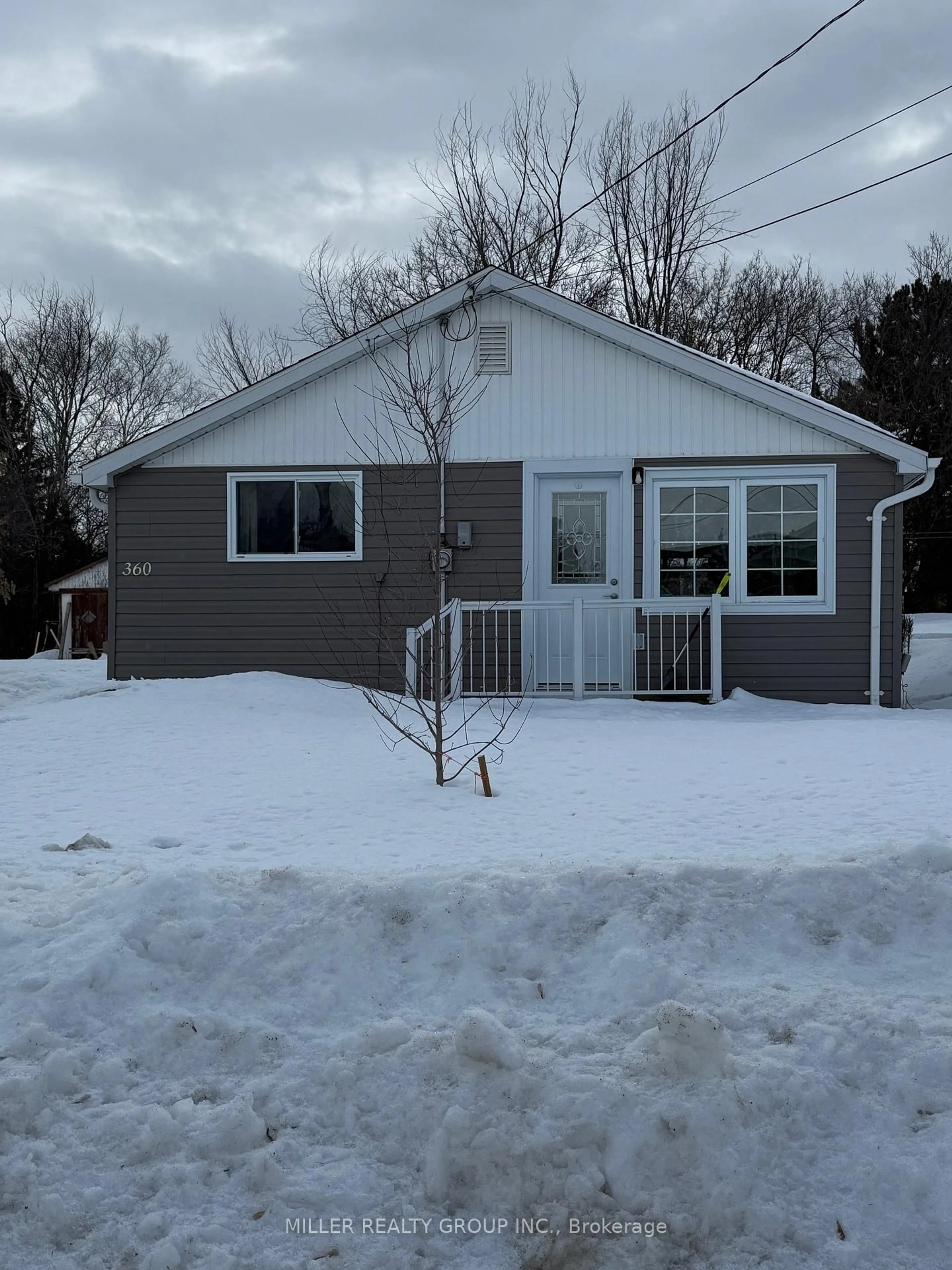 Home with vinyl exterior material, street for 360 View St, Temiskaming Shores Ontario P0J 1K0