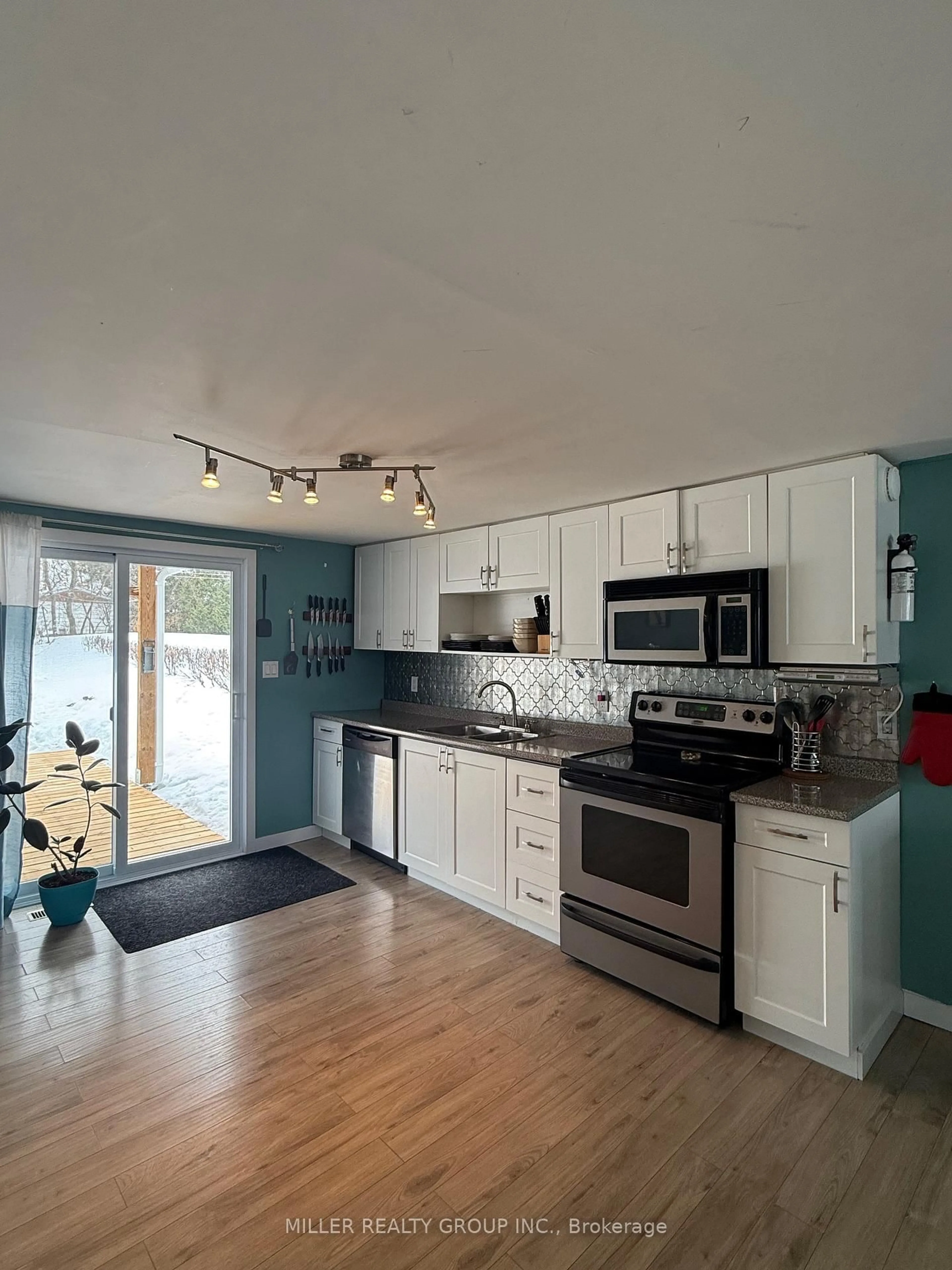 Open concept kitchen, unknown for 360 View St, Temiskaming Shores Ontario P0J 1K0