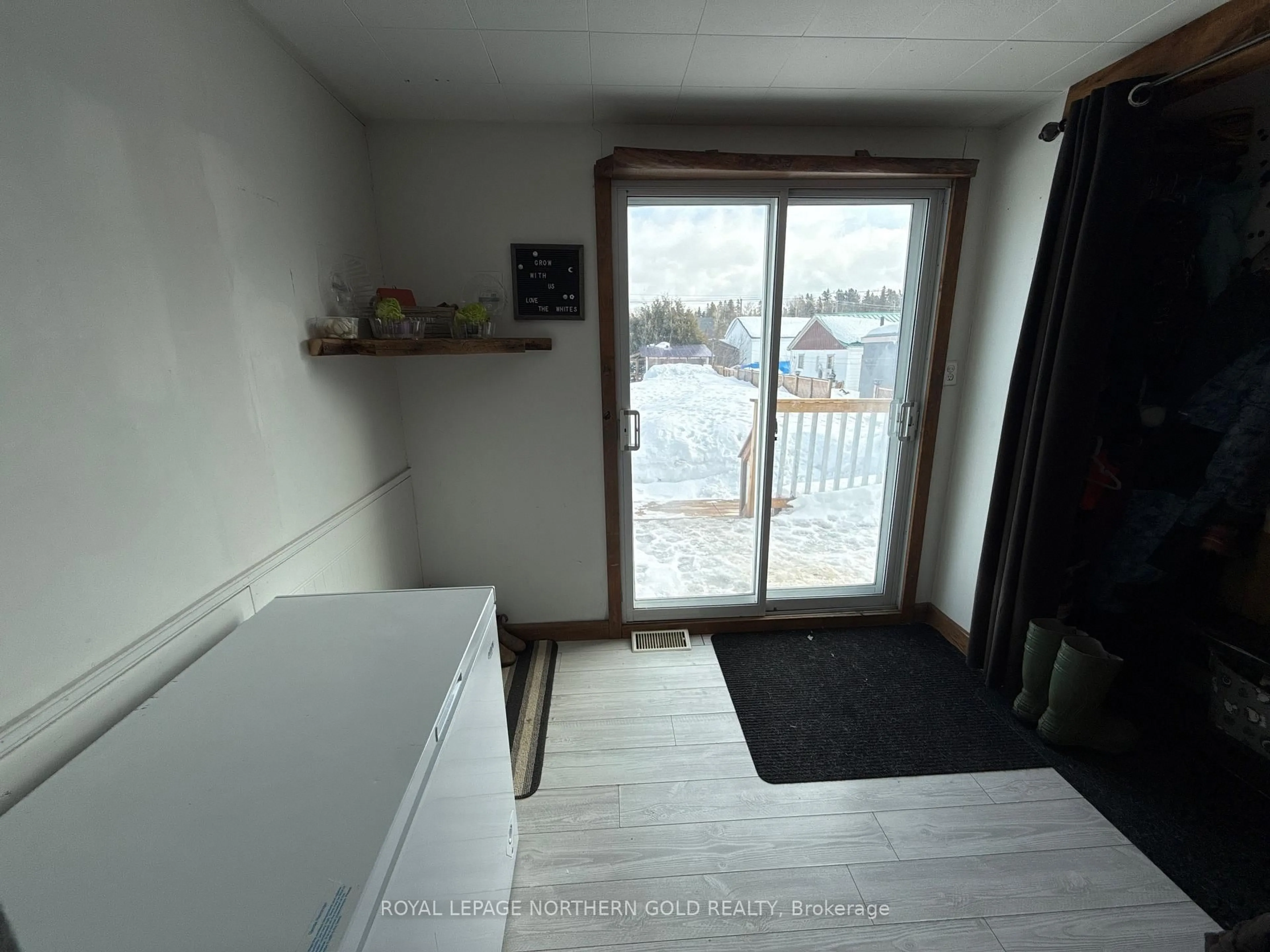 A pic of a room for 4 Twenty-Ninth St, Kirkland Lake Ontario P0K 1X0