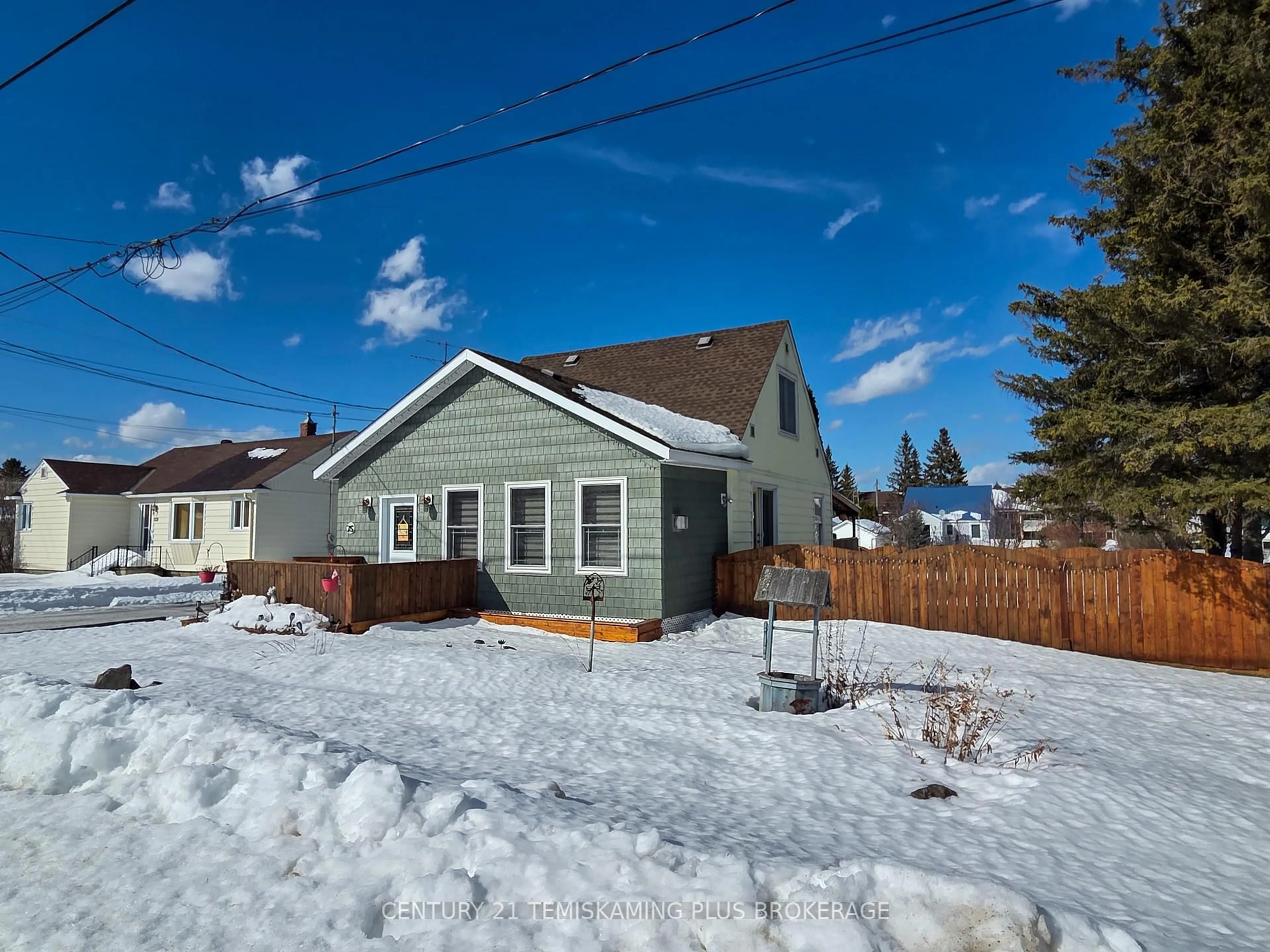 A pic from outside/outdoor area/front of a property/back of a property/a pic from drone, street for 75 Seventh Ave, Englehart Ontario P0J 1H0