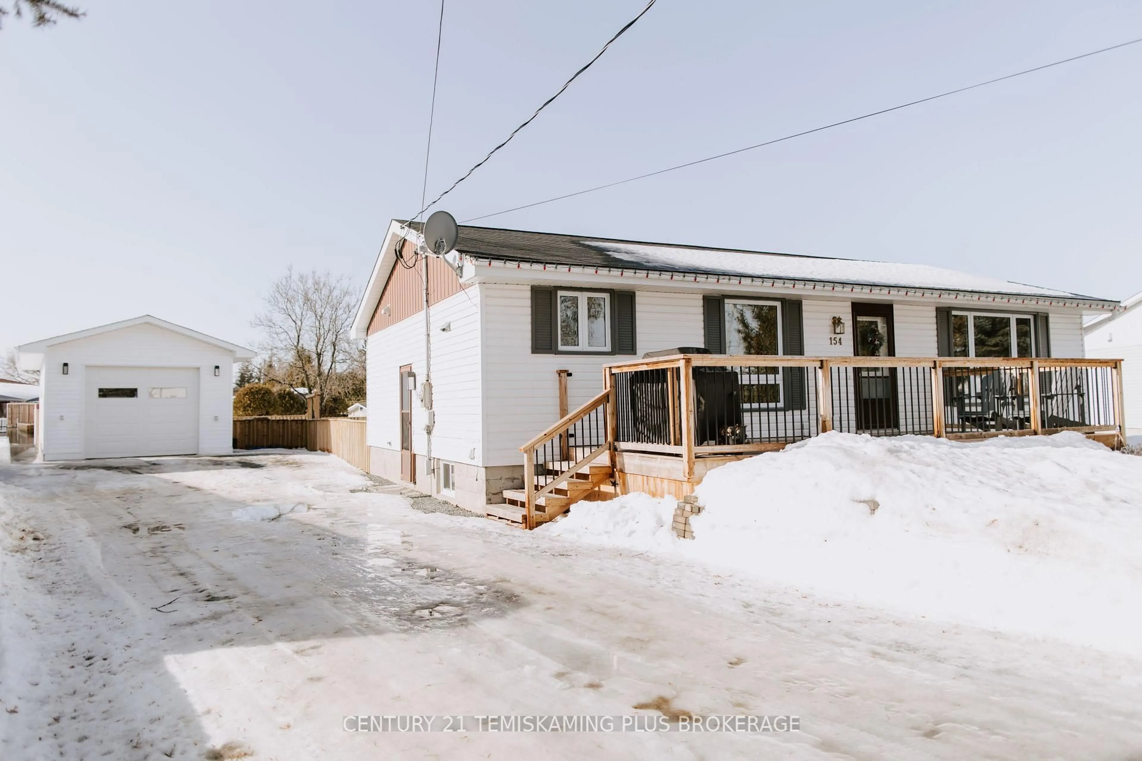 A pic from outside/outdoor area/front of a property/back of a property/a pic from drone, street for 154 Caroline Crt, Temiskaming Shores Ontario P0J 1P0