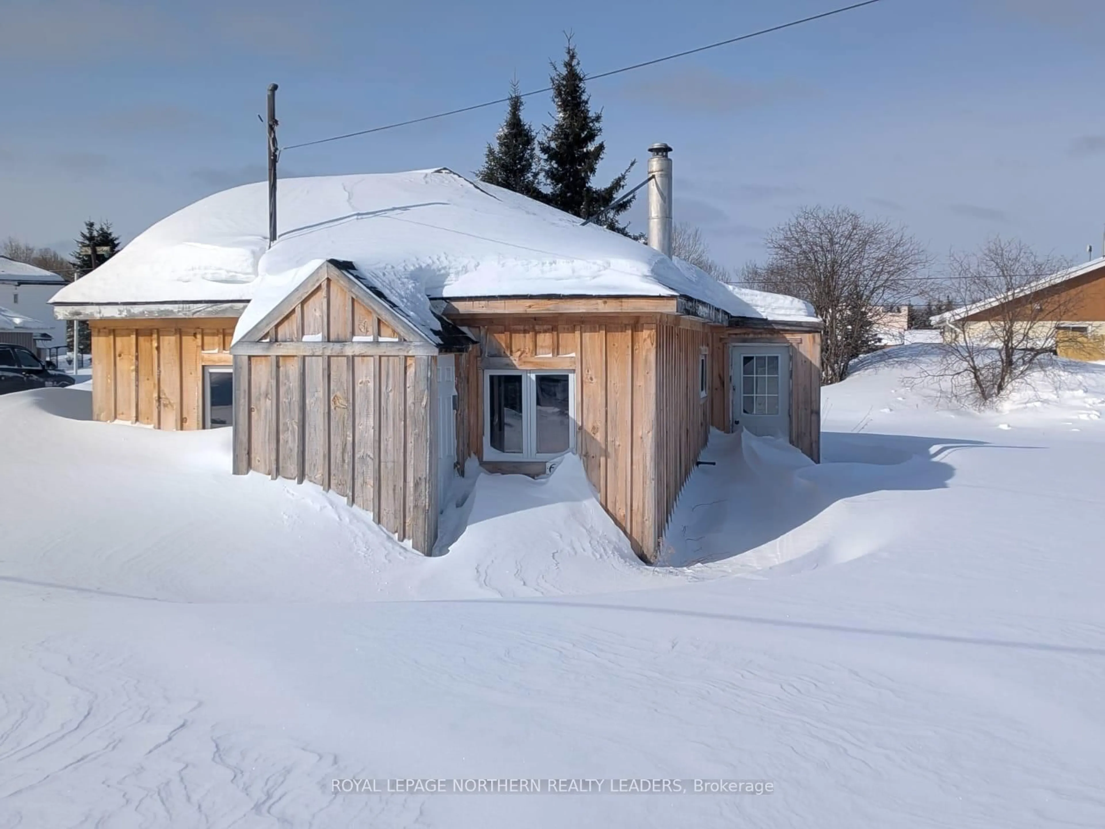 Shed for 660 Euclid Ave, Black River-Matheson Ontario P0K 1R0