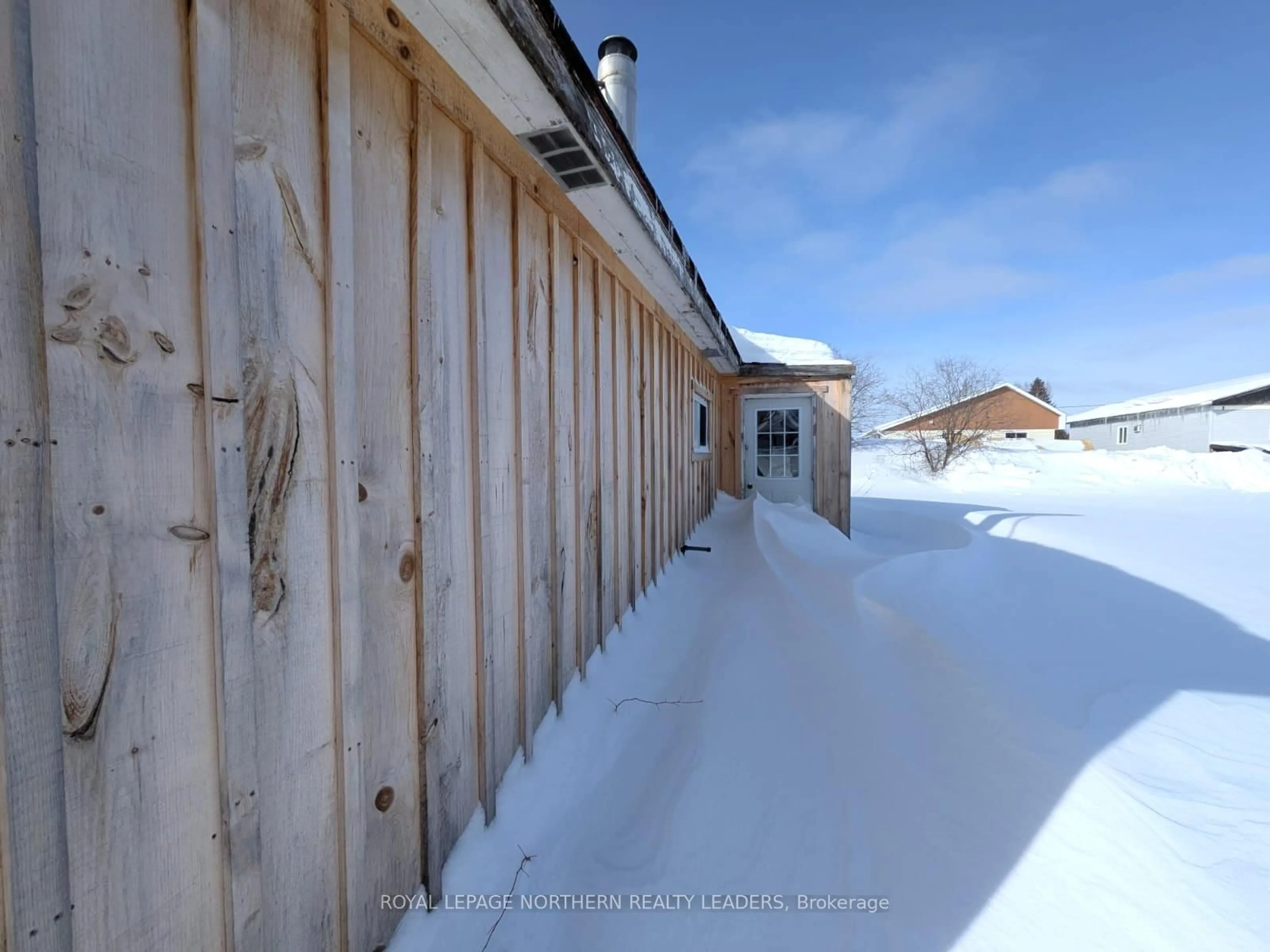 Shed for 660 Euclid Ave, Black River-Matheson Ontario P0K 1R0