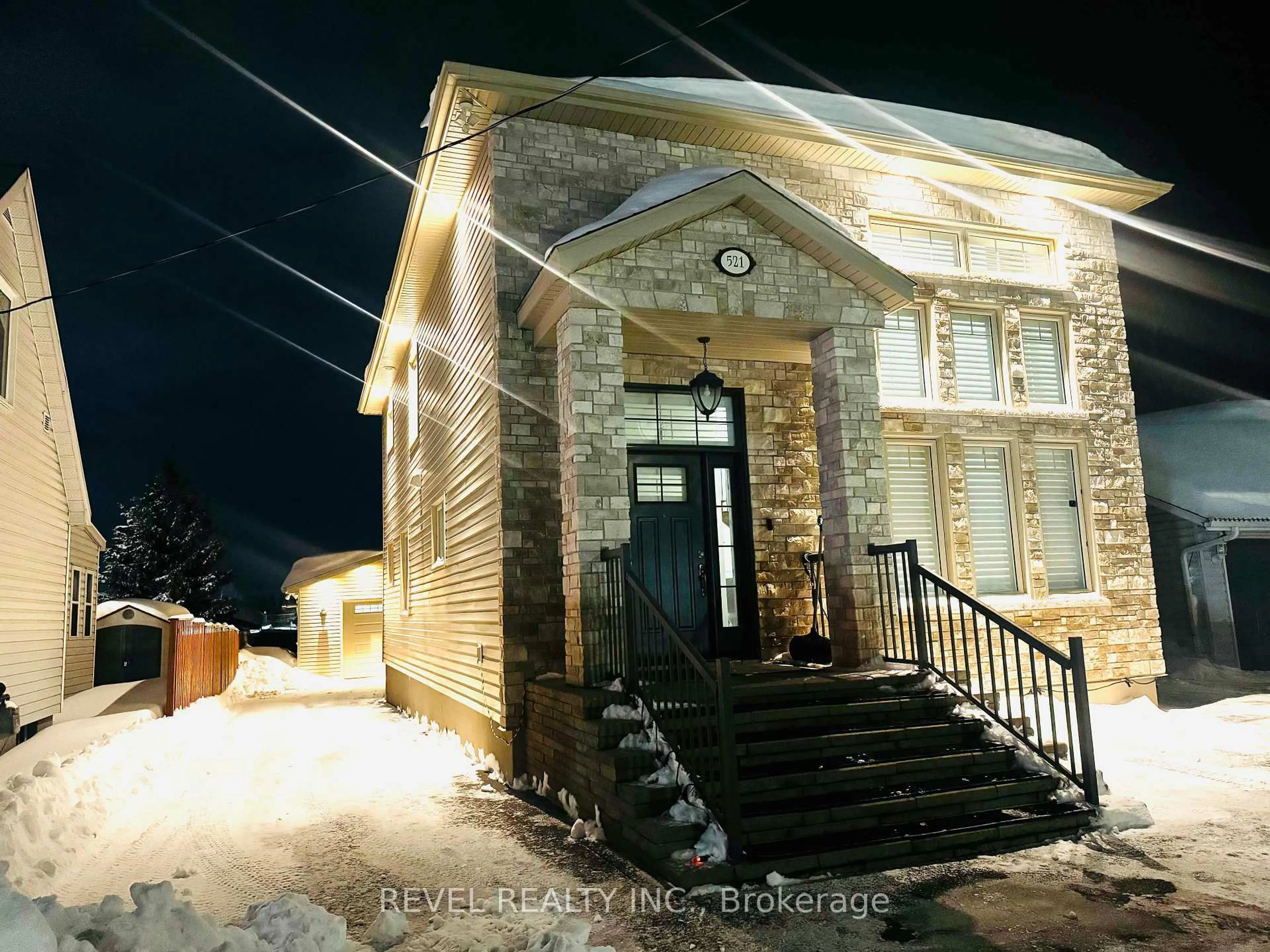 Unknown for 521 Pine St, Timmins Ontario P4N 6L9