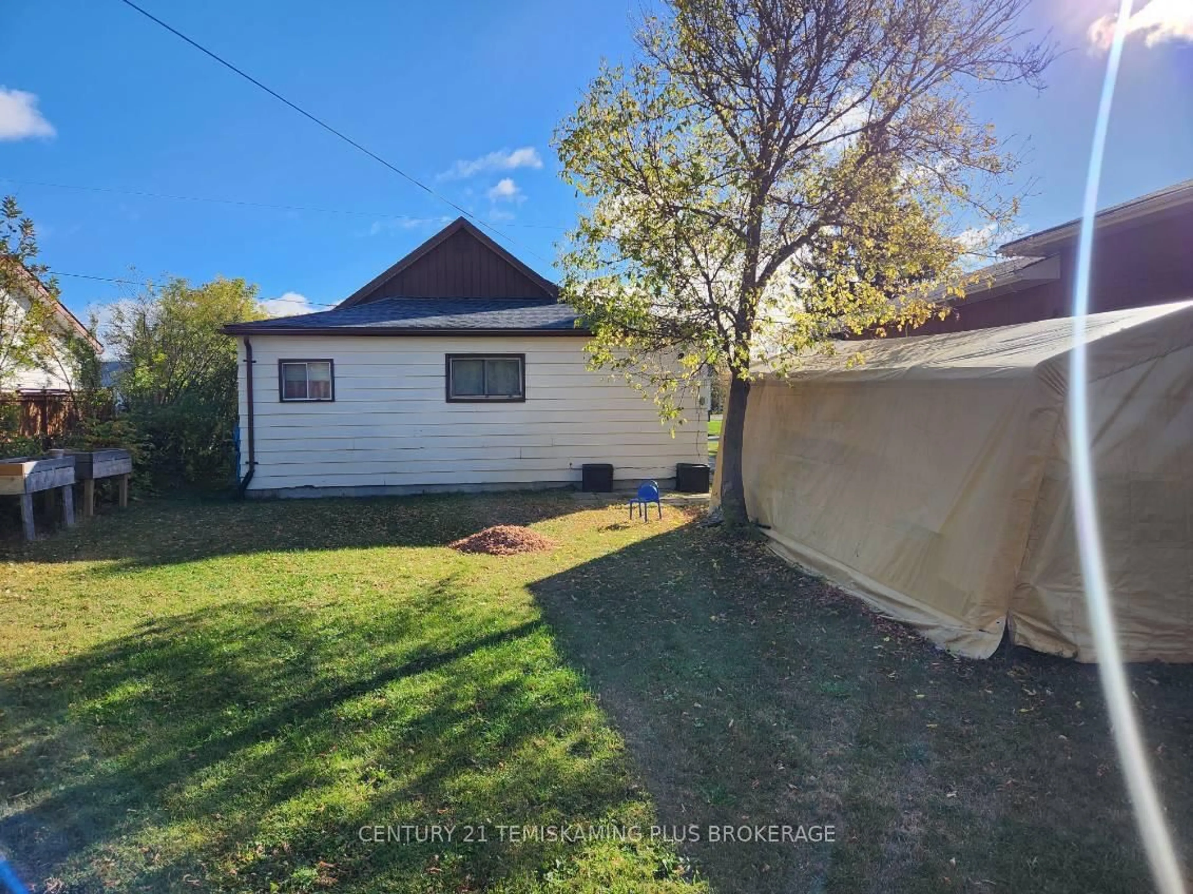 A pic from outside/outdoor area/front of a property/back of a property/a pic from drone, street for 230 May St, Temiskaming Shores Ontario P0J 1P0