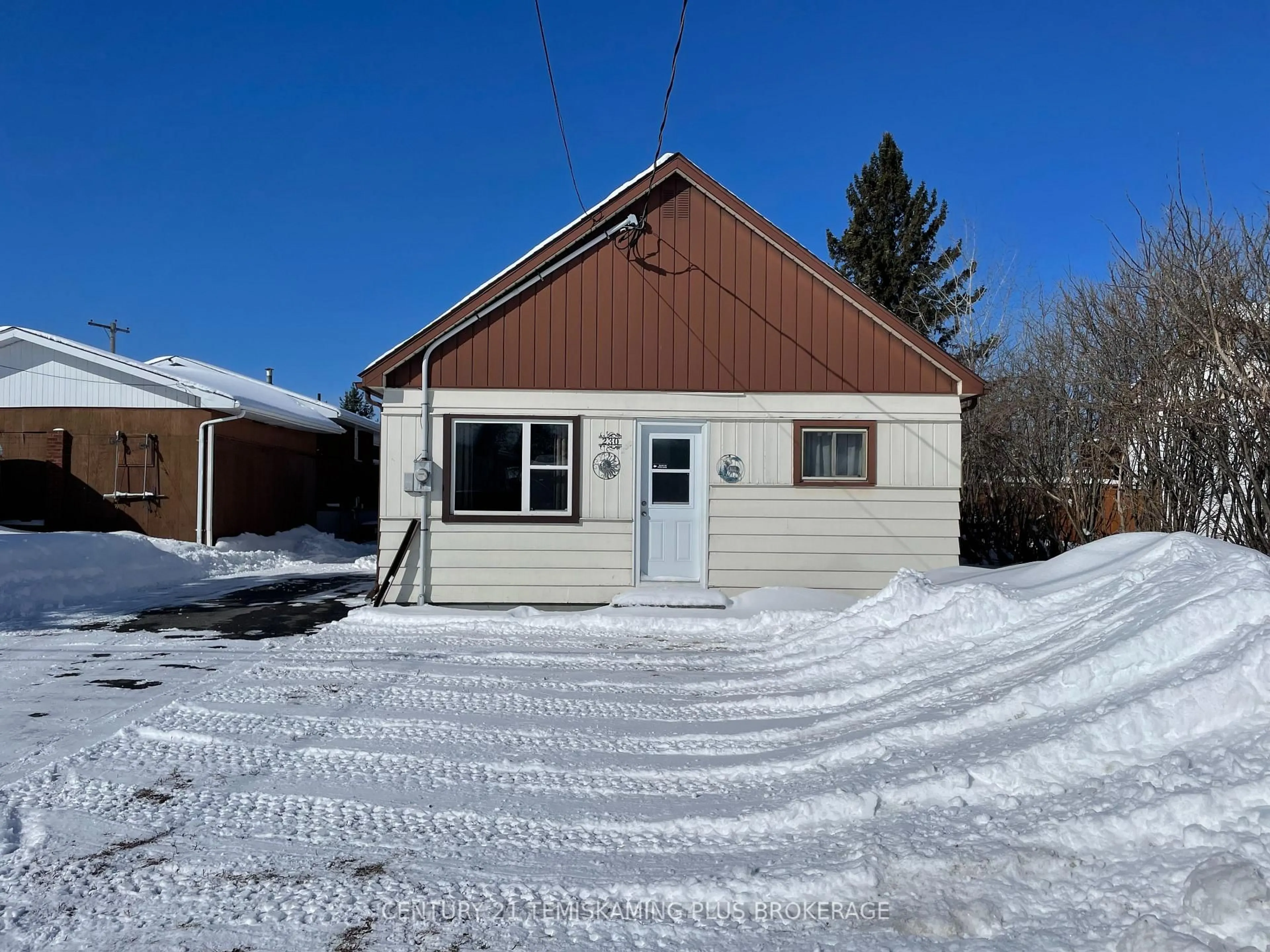 A pic from outside/outdoor area/front of a property/back of a property/a pic from drone, street for 230 May St, Temiskaming Shores Ontario P0J 1P0