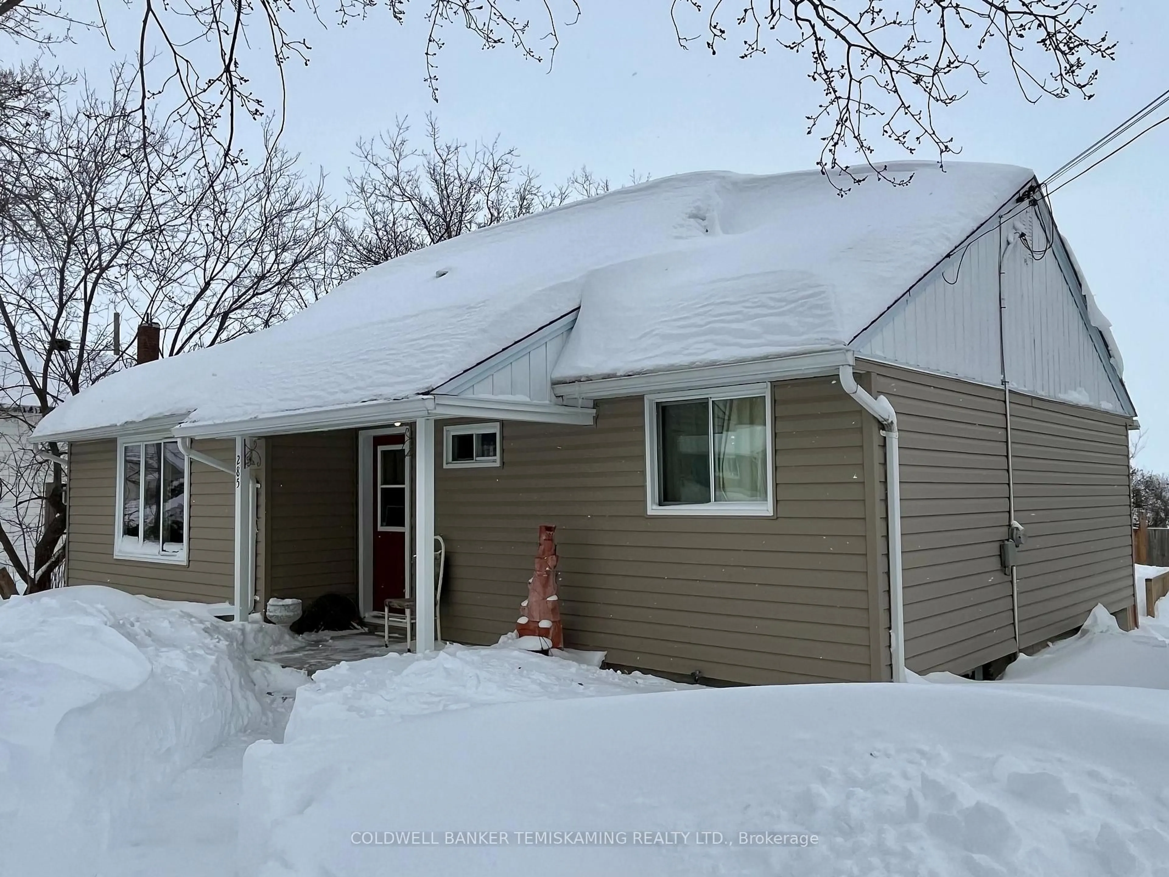 Home with vinyl exterior material, street for 285 Georgina Ave, Temiskaming Shores Ontario P0J 1K0