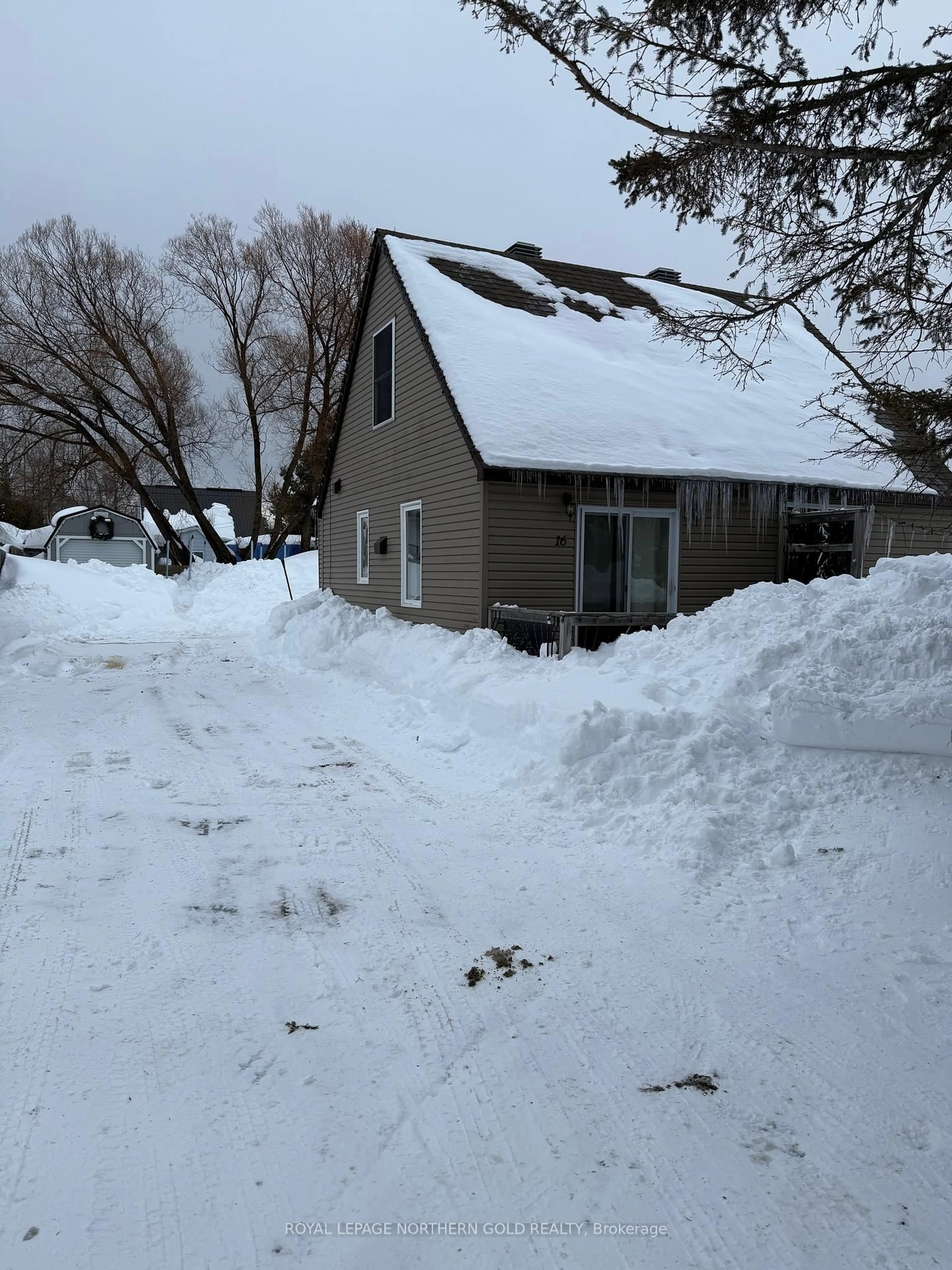 Shed for 16 28th St, Kirkland Lake Ontario P0K 1X0