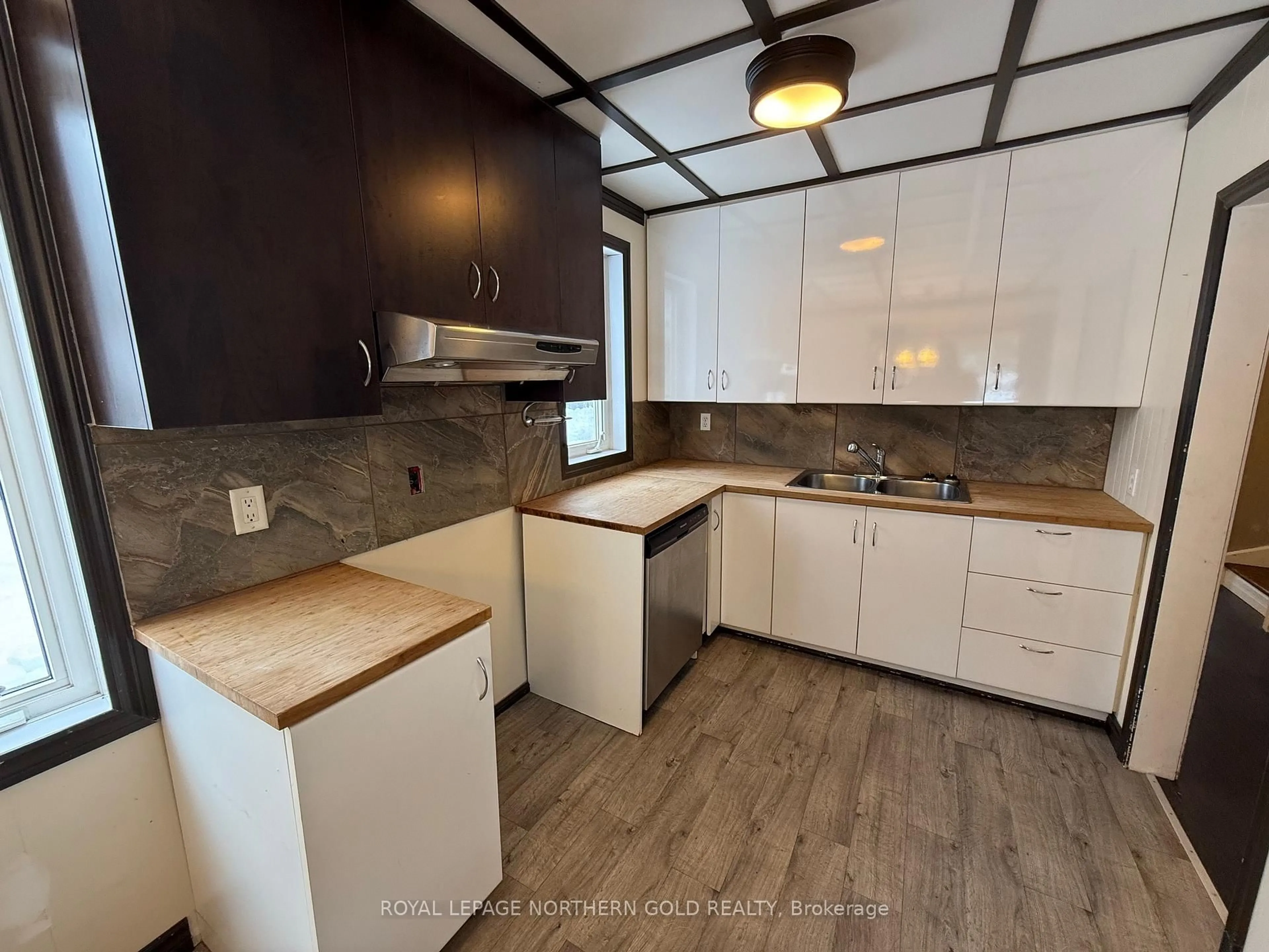 Standard kitchen, unknown for 16 28th St, Kirkland Lake Ontario P0K 1X0