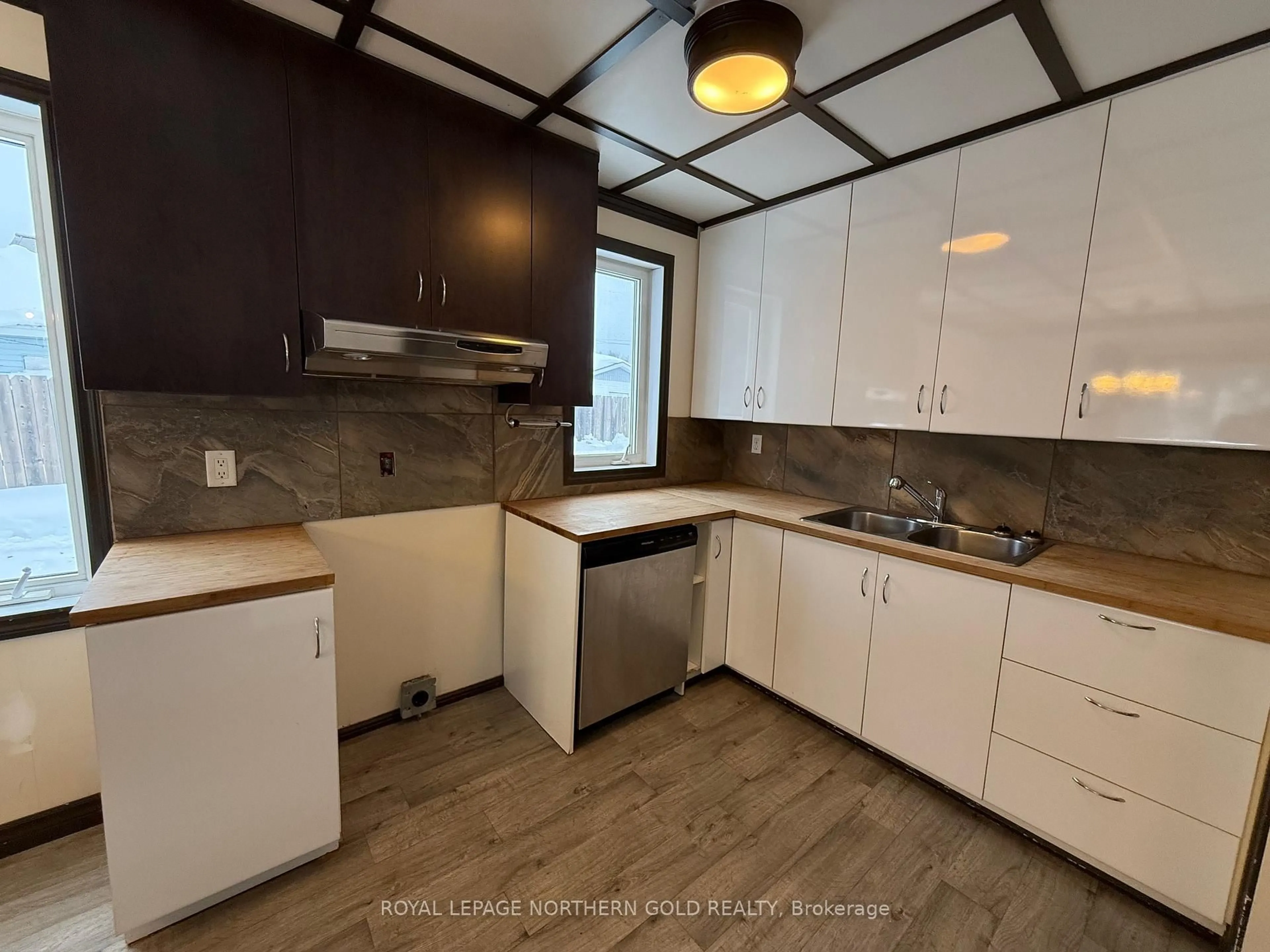 Standard kitchen, wood/laminate floor for 16 28th St, Kirkland Lake Ontario P0K 1X0
